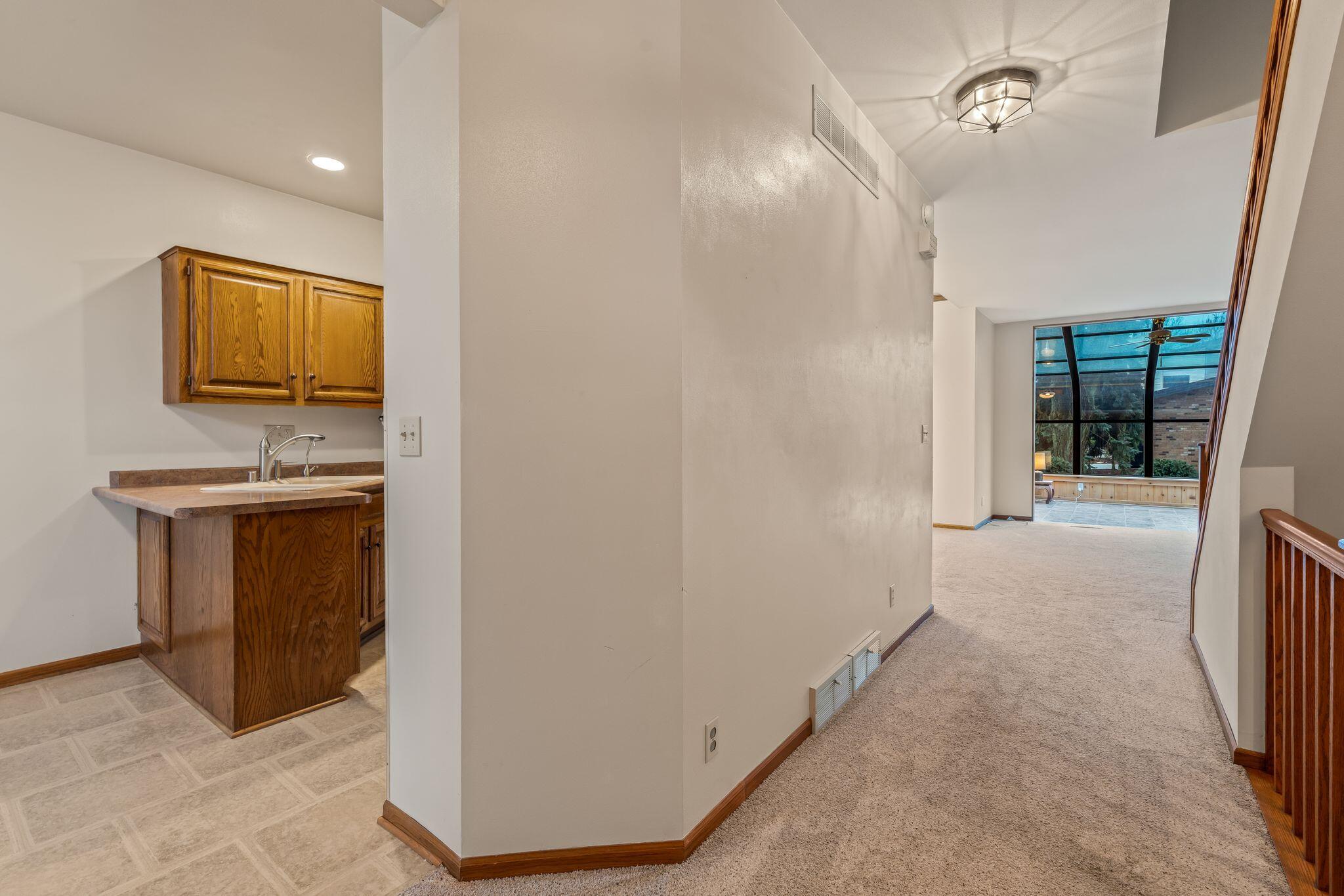 890 Pilgrim Pkwy