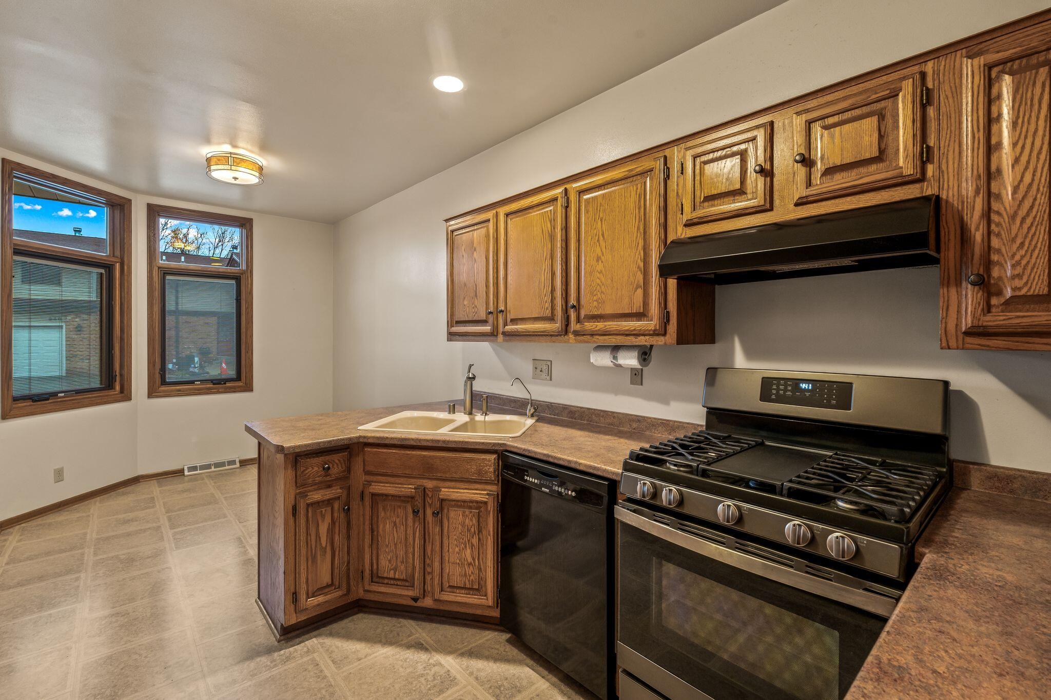 890 Pilgrim Pkwy