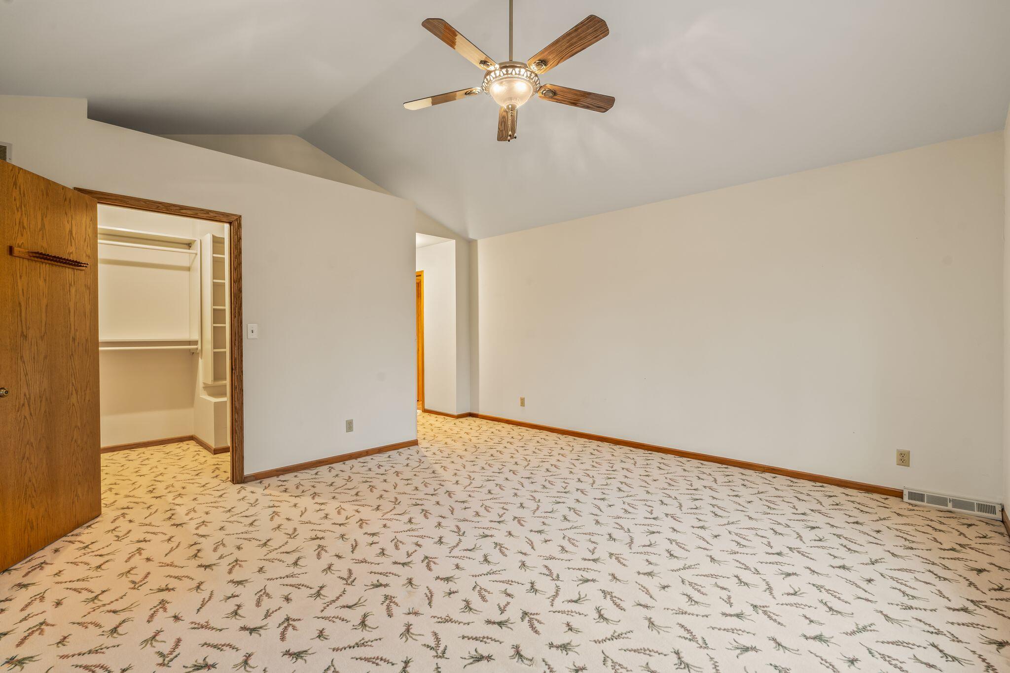890 Pilgrim Pkwy