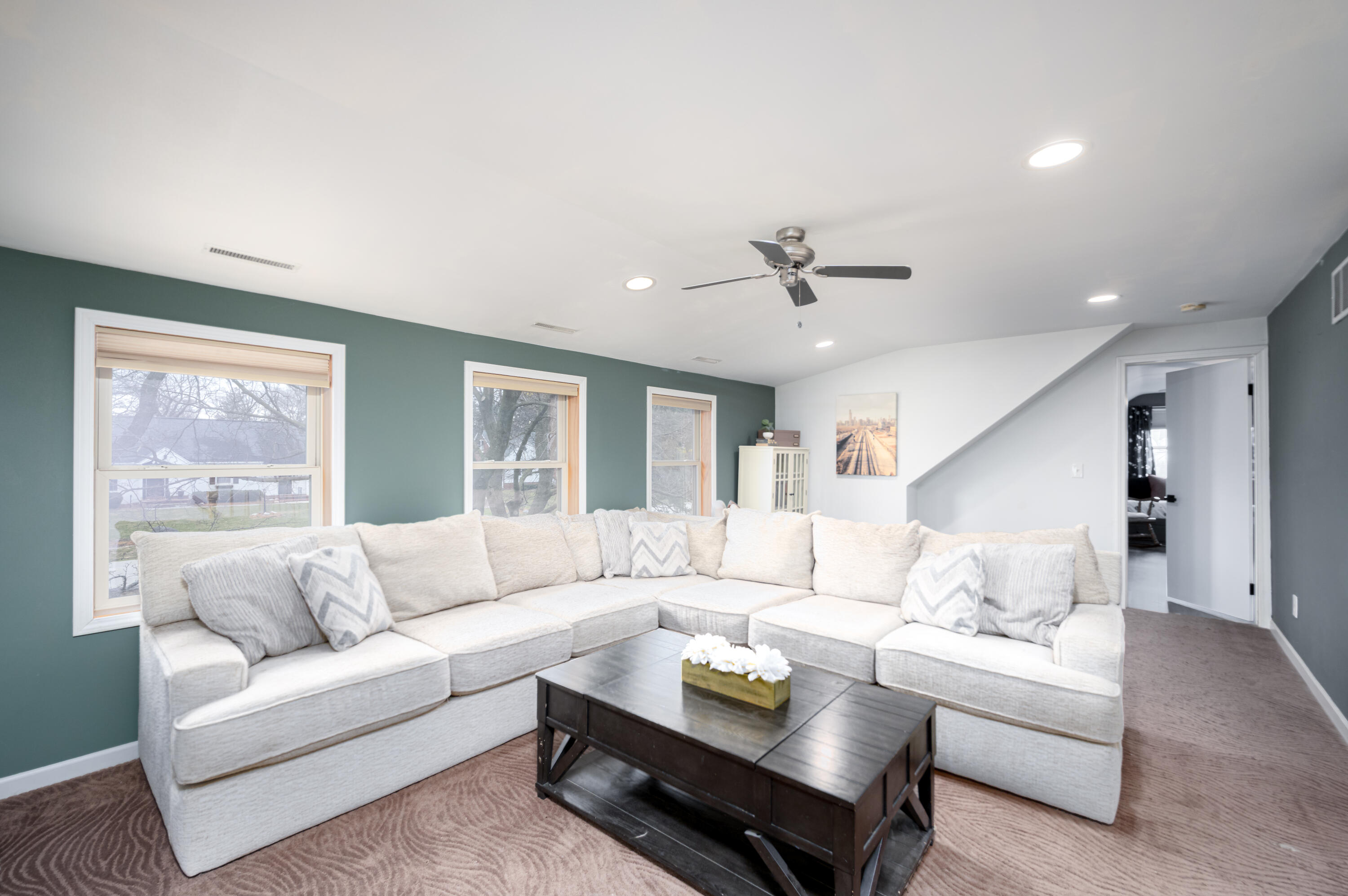 245 N Elmridge Ave