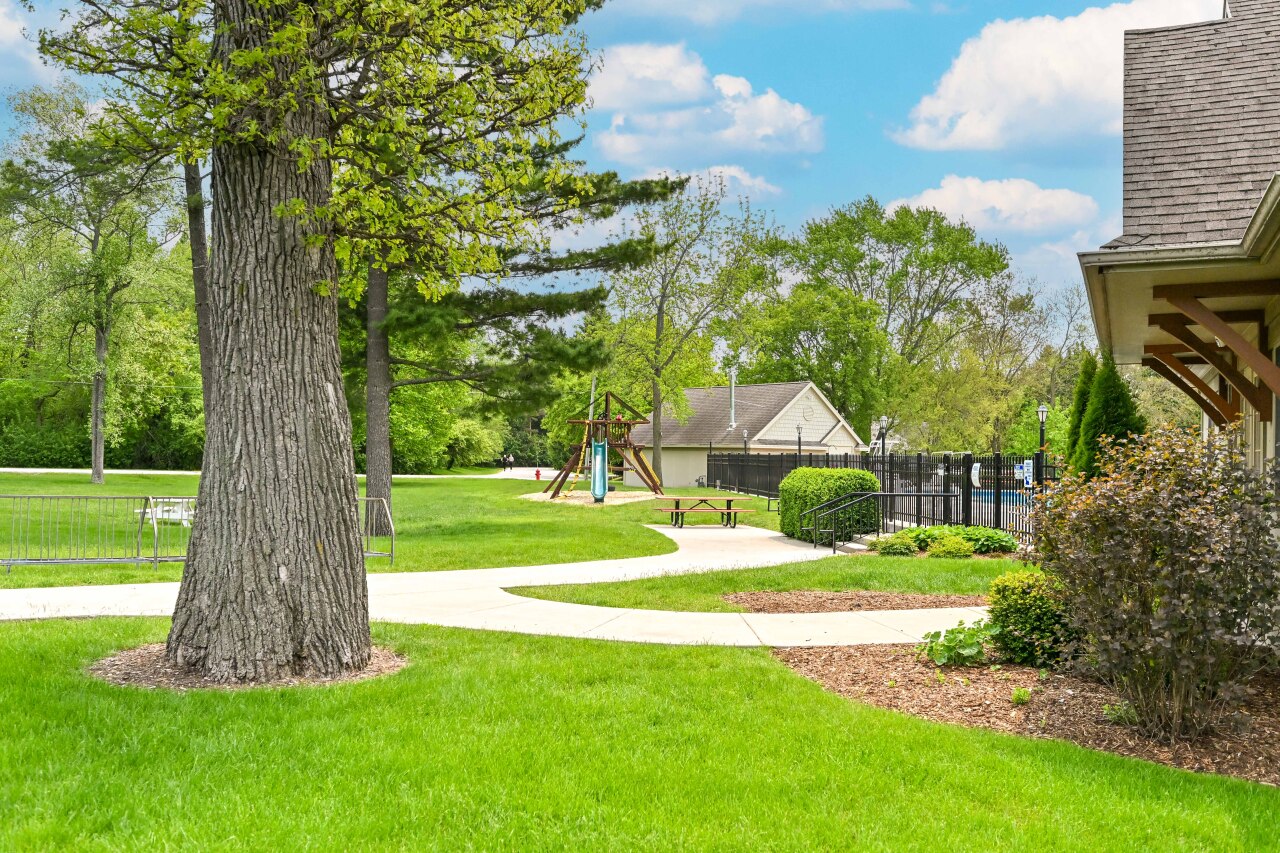 3604 W Brittany Ct