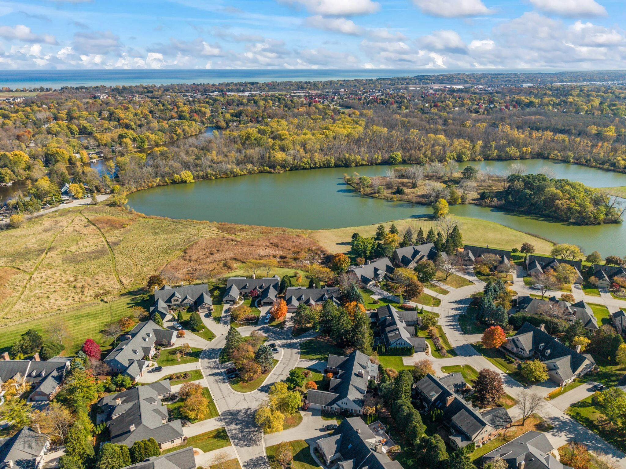 2611 W Lake Vista Ct