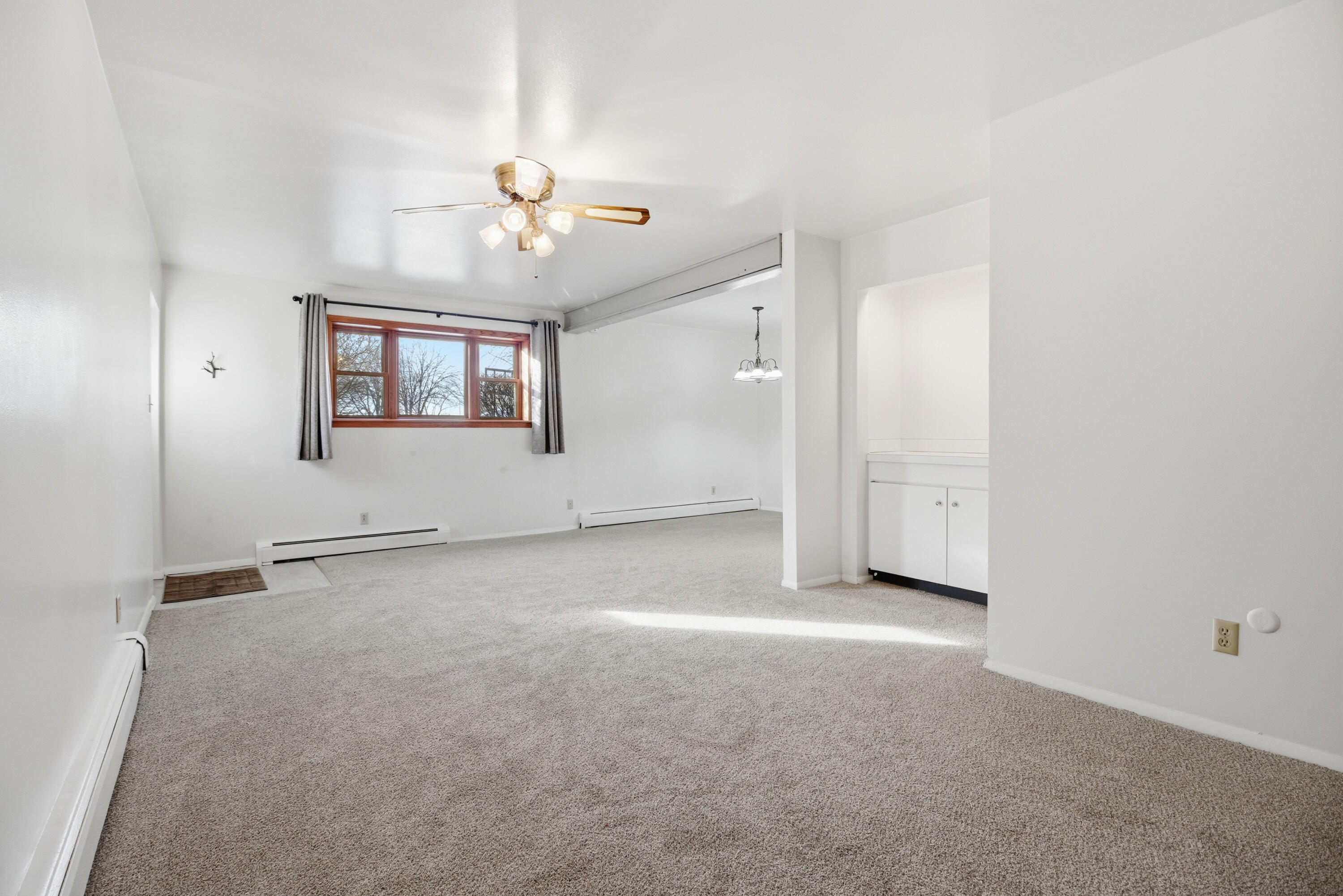 1963 Cascade Dr