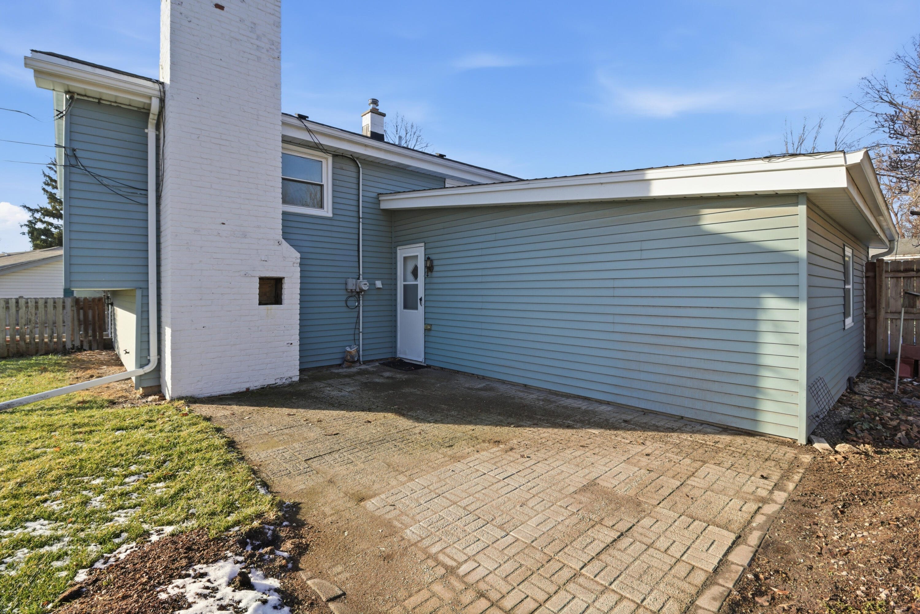 1963 Cascade Dr