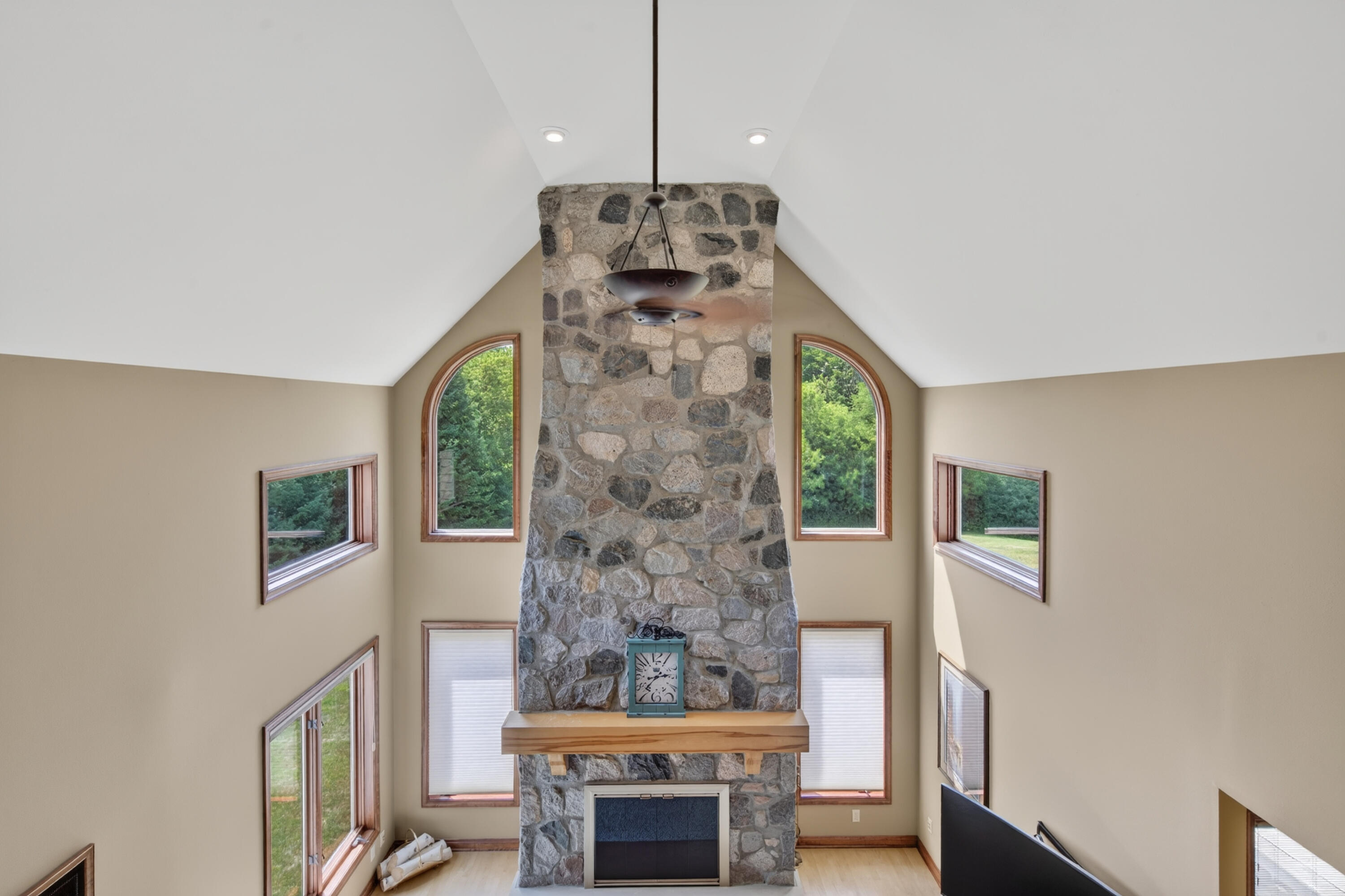1475 Cedarton Pkwy