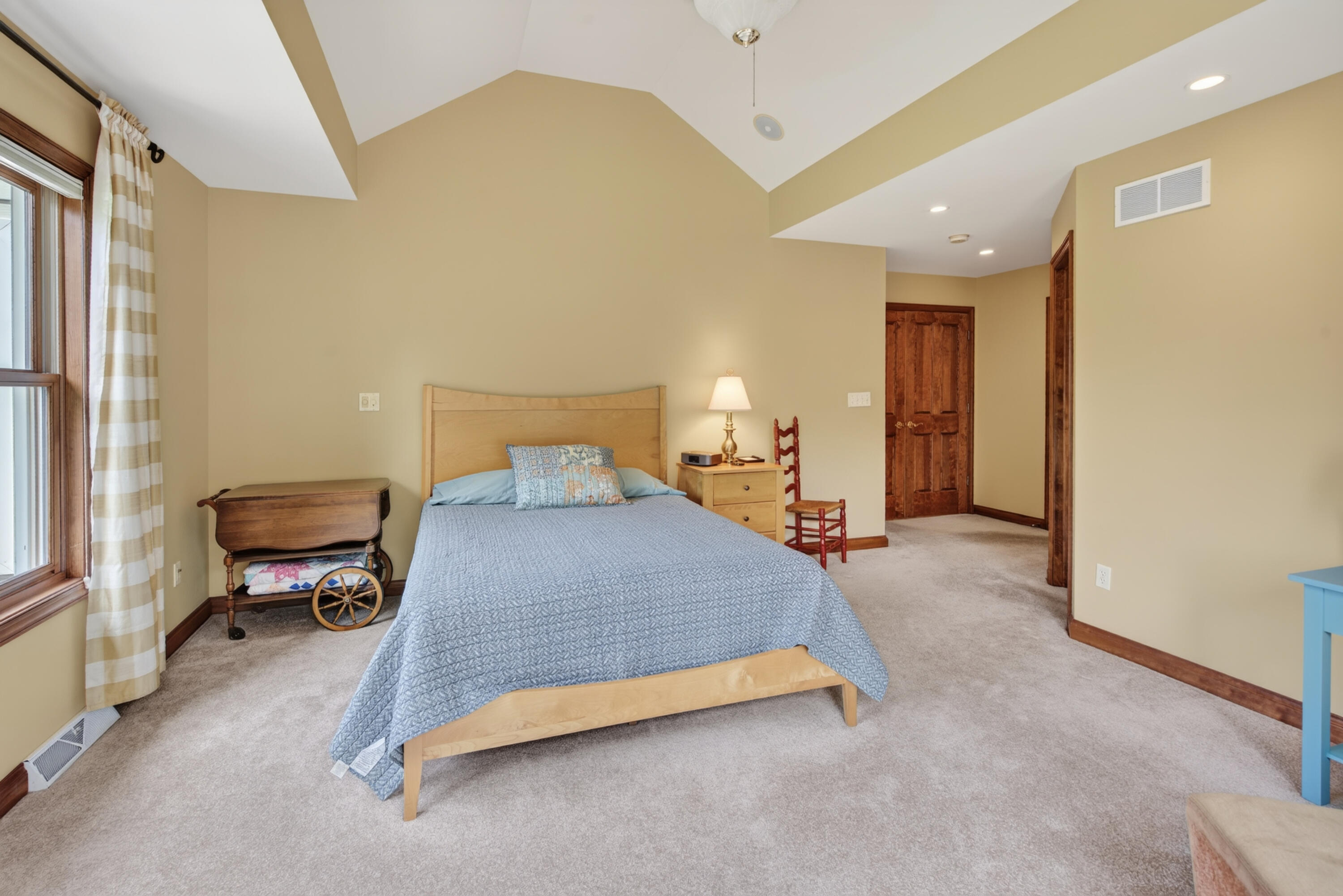 1475 Cedarton Pkwy
