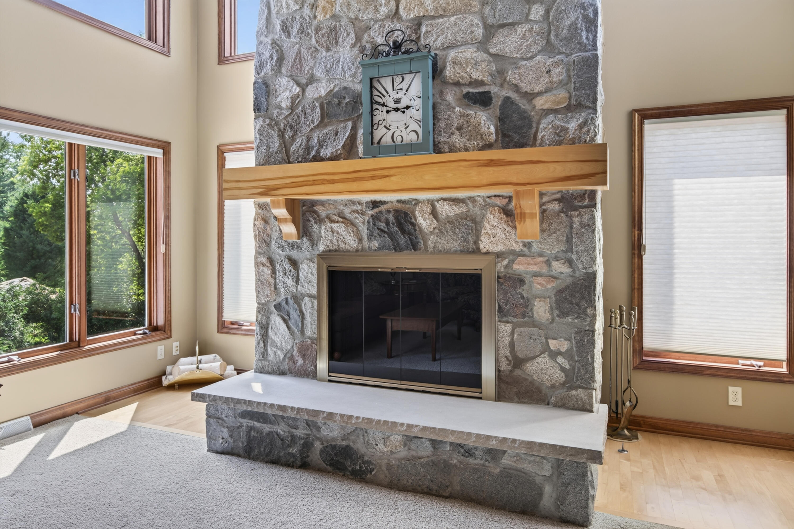 1475 Cedarton Pkwy