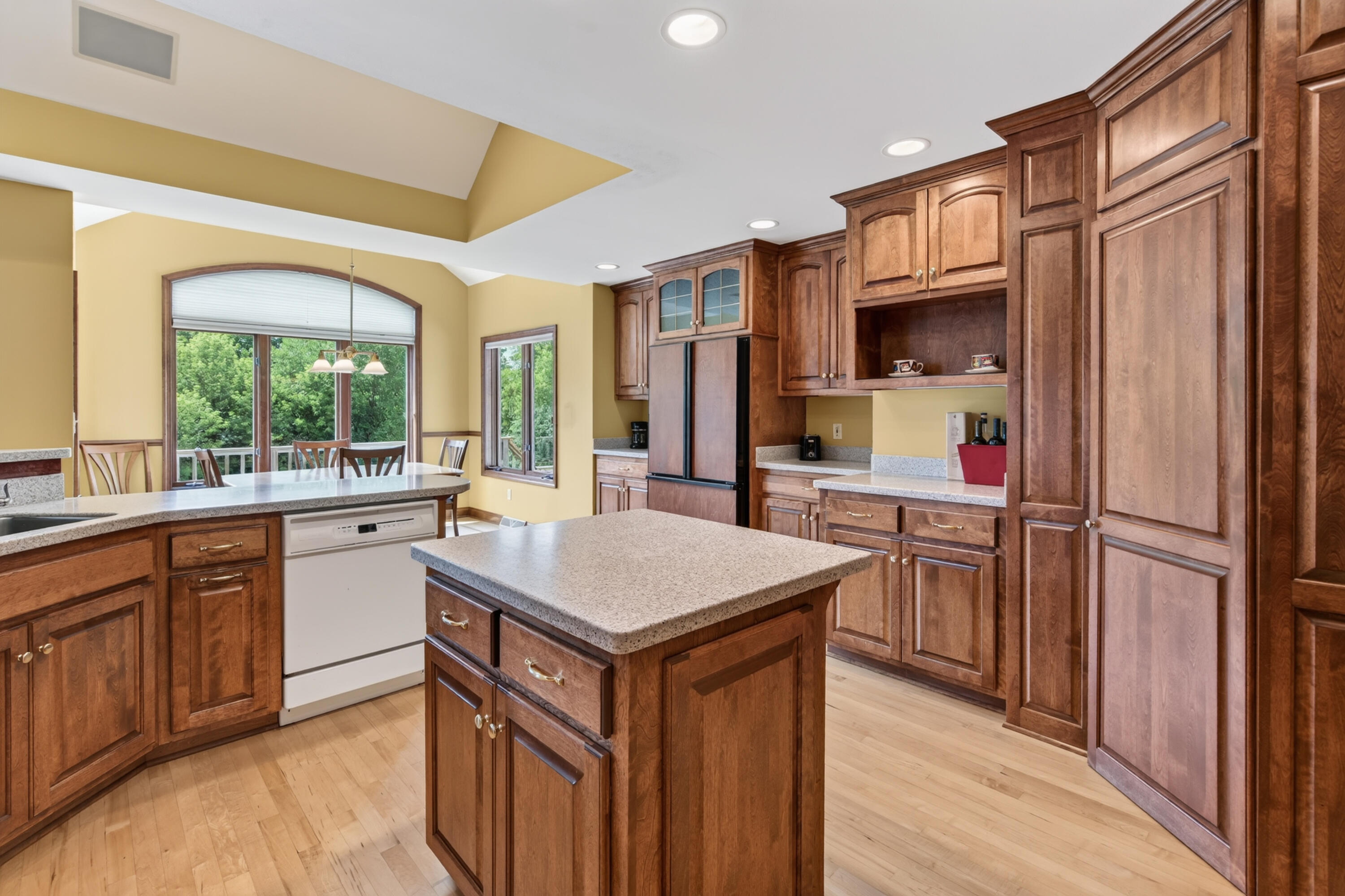 1475 Cedarton Pkwy