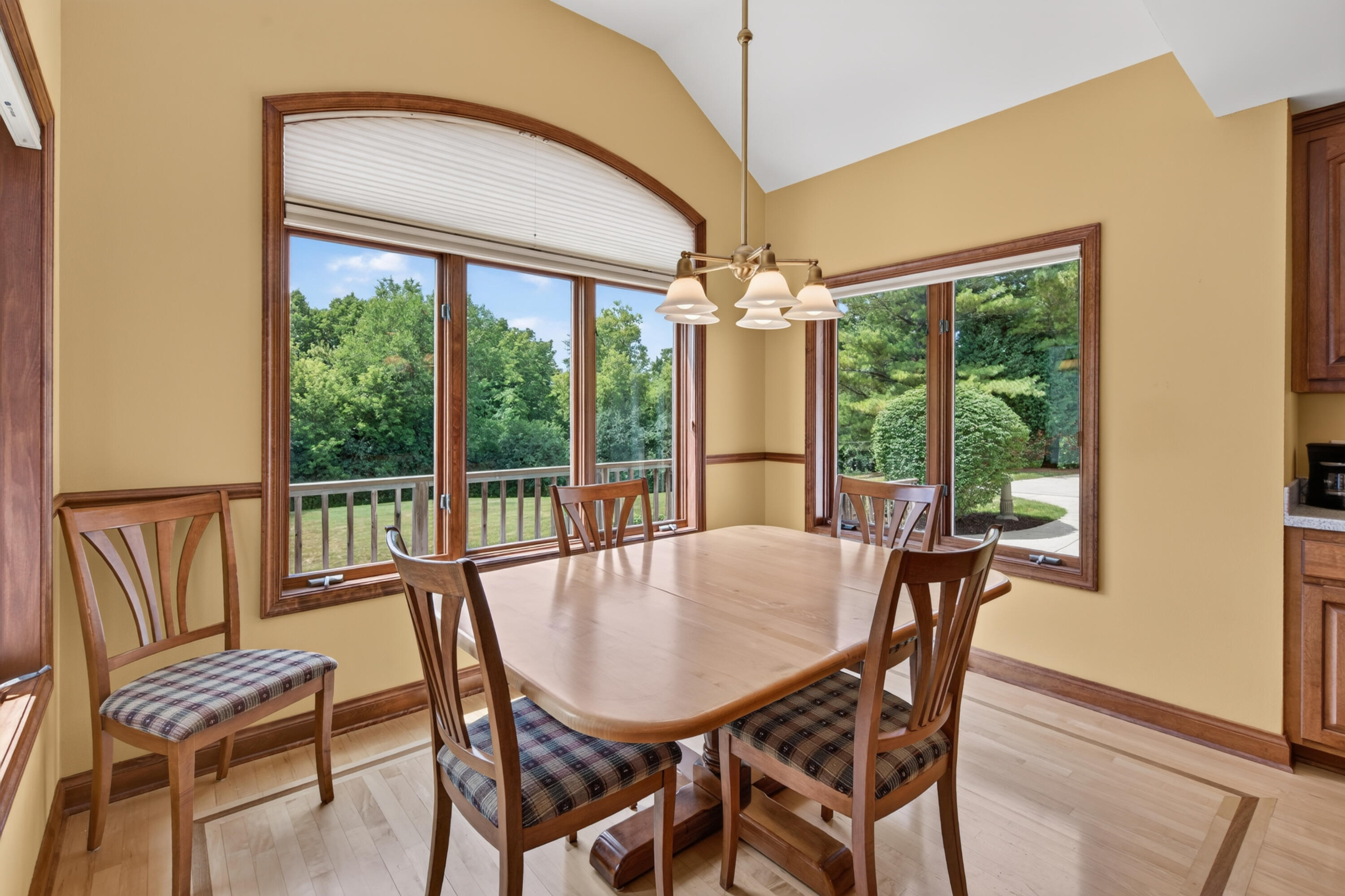 1475 Cedarton Pkwy
