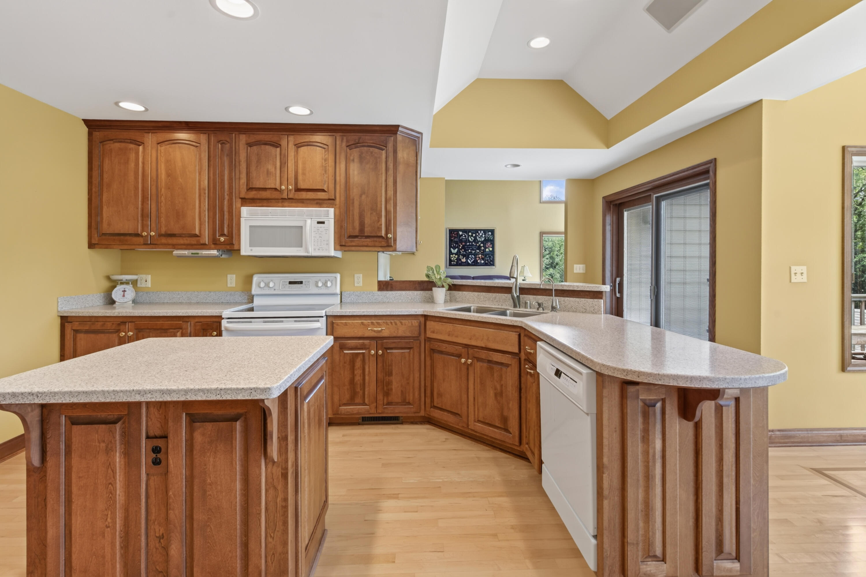 1475 Cedarton Pkwy