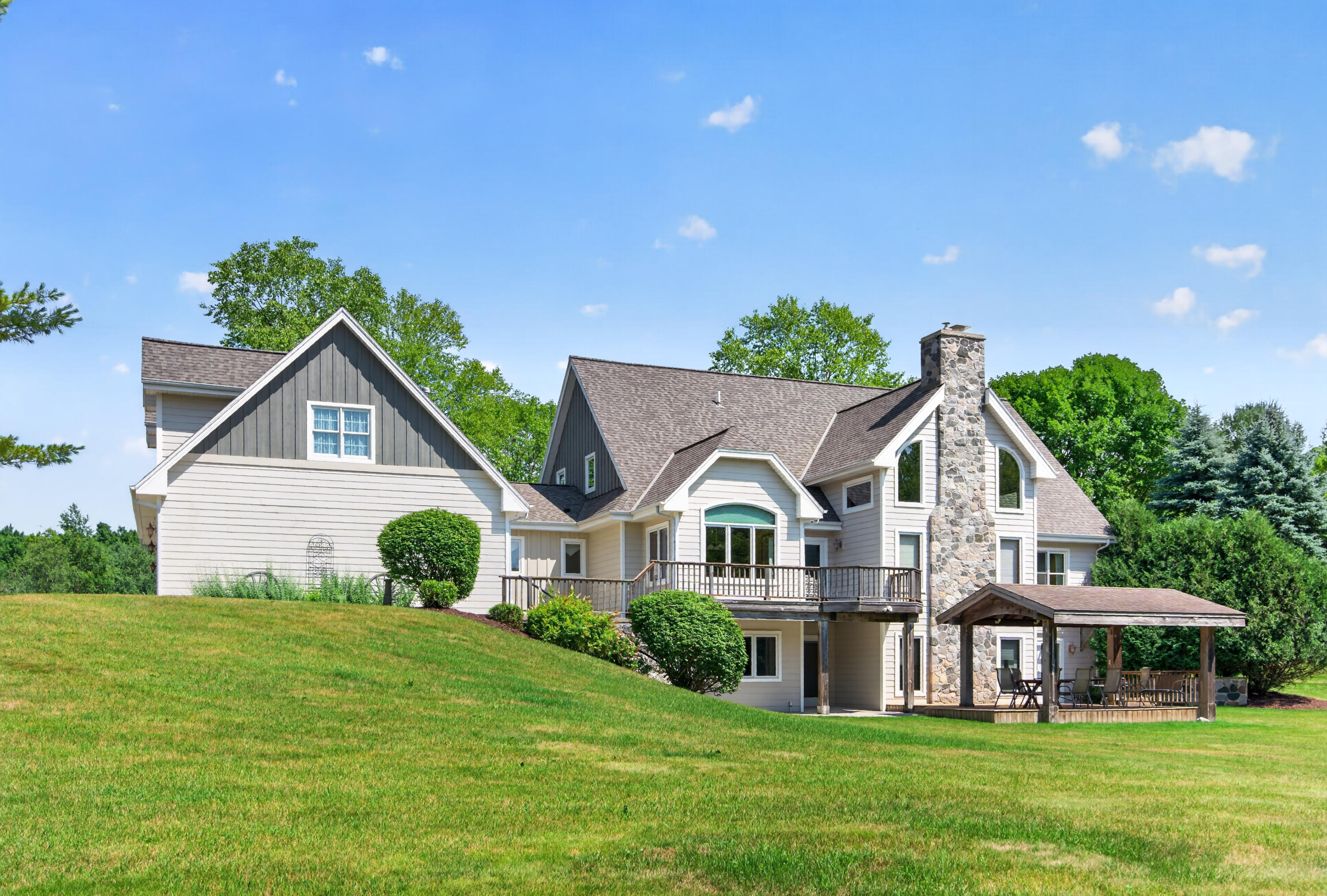 1475 Cedarton Pkwy