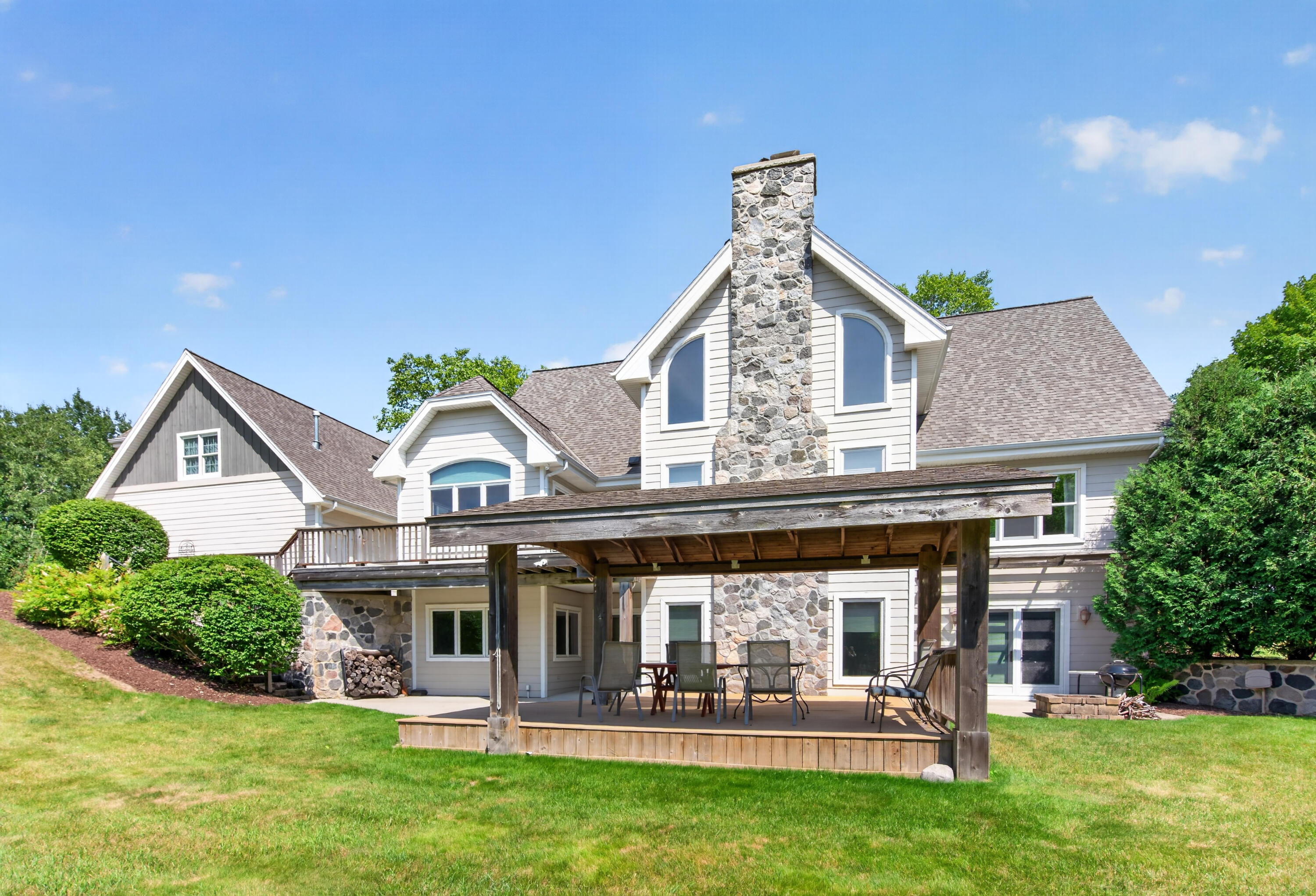 1475 Cedarton Pkwy