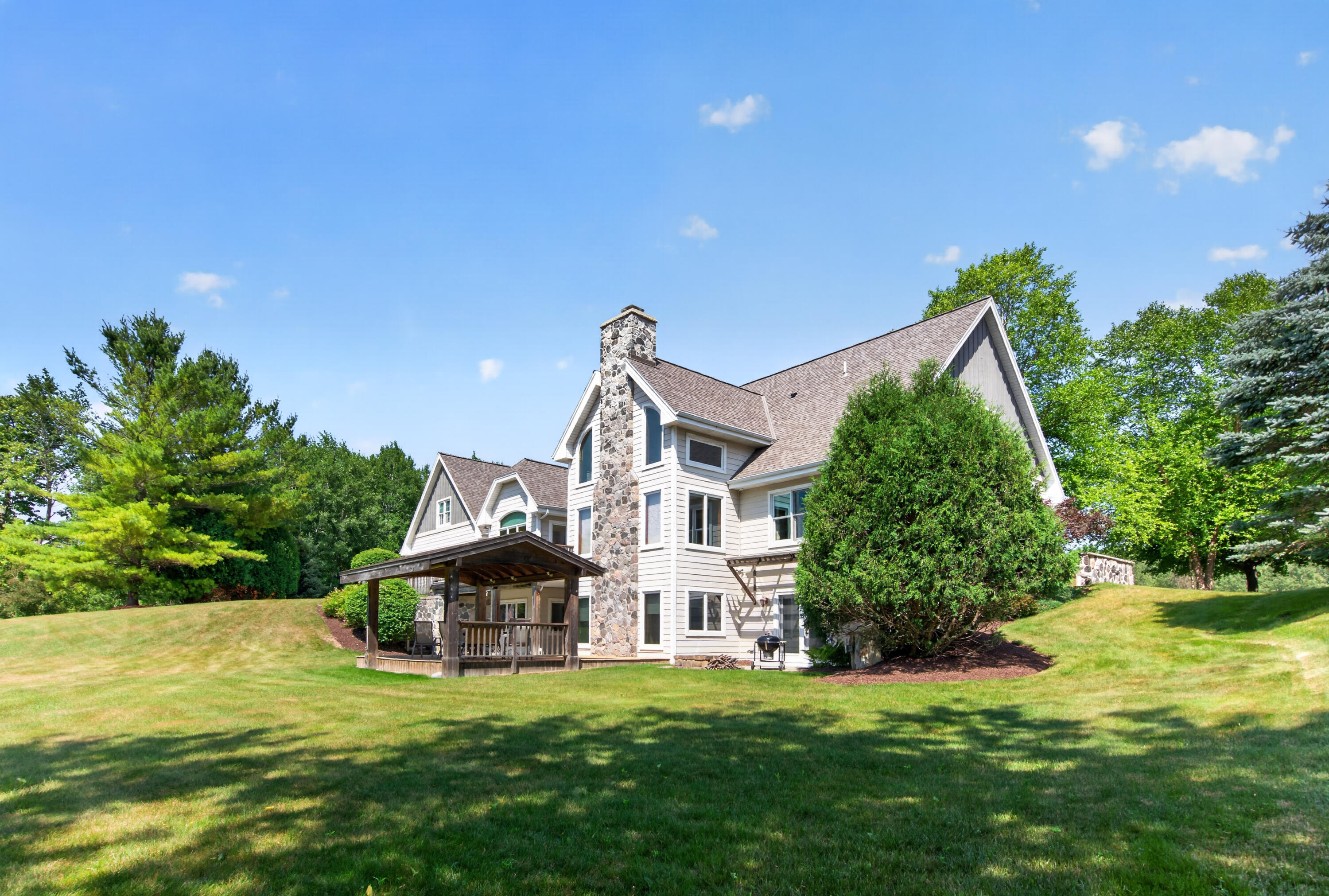 1475 Cedarton Pkwy