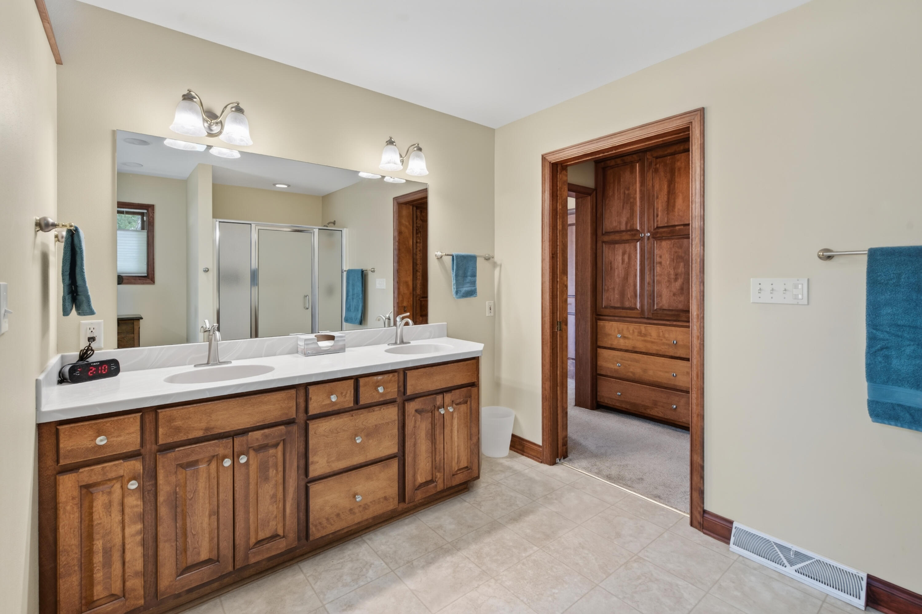 1475 Cedarton Pkwy