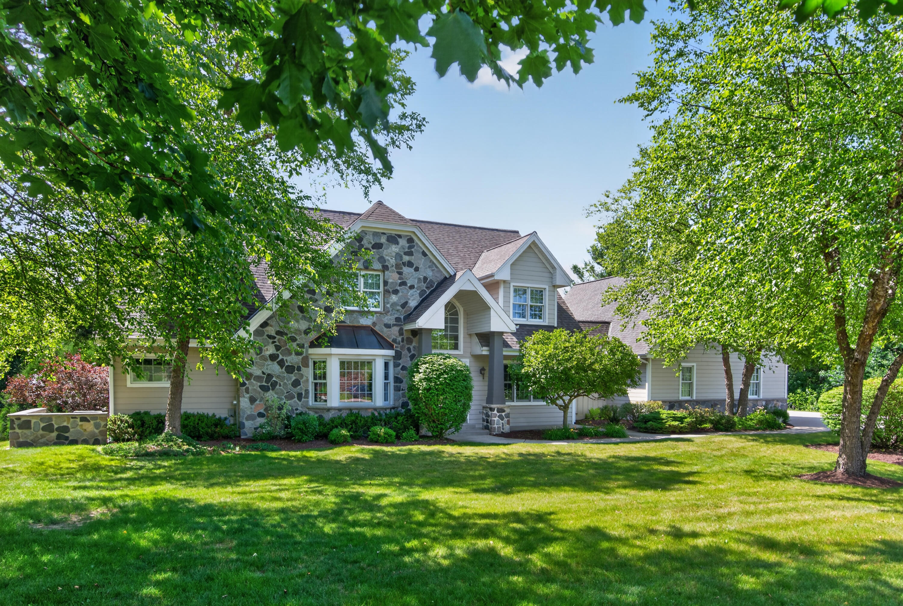1475 Cedarton Pkwy