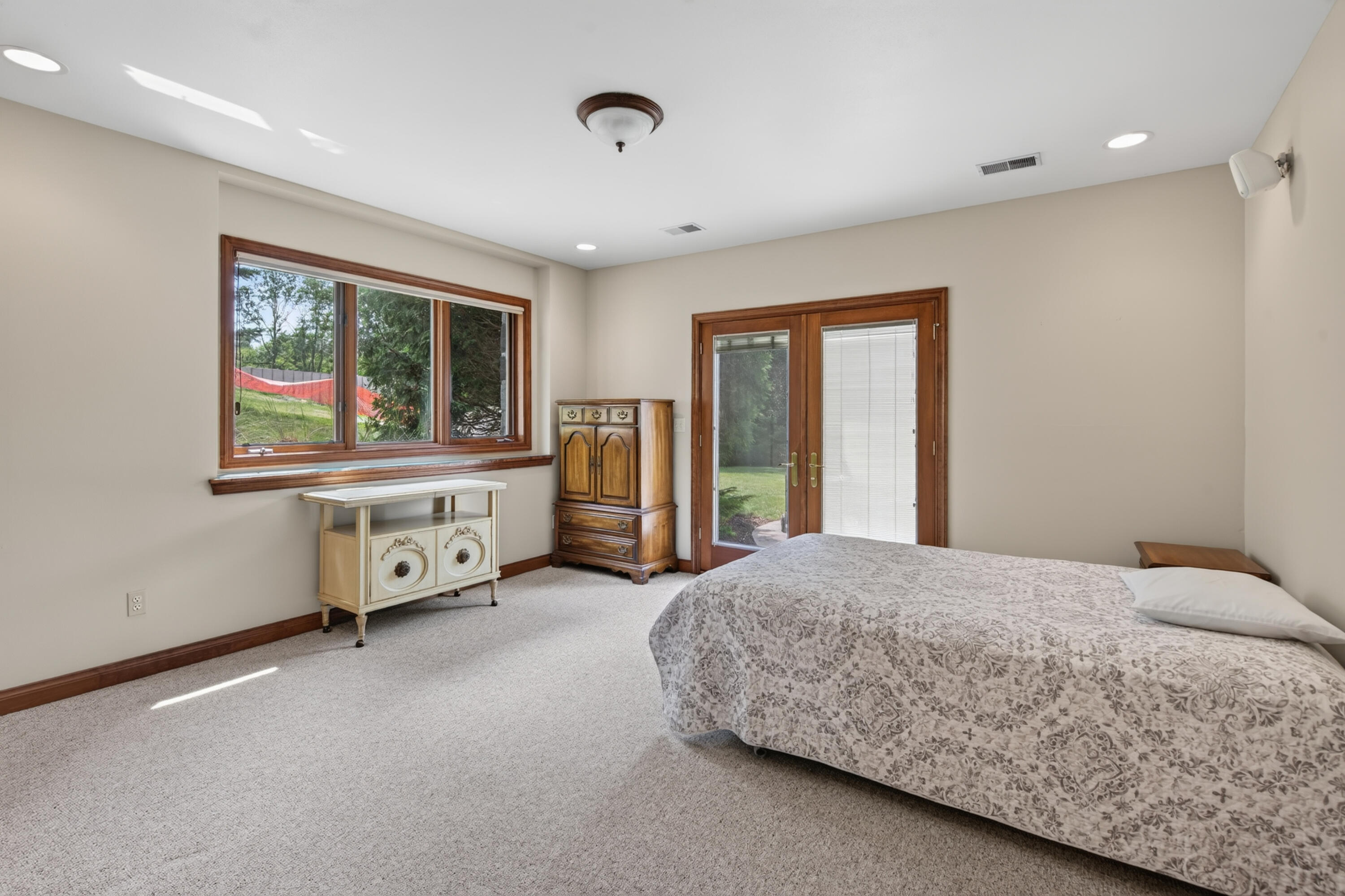 1475 Cedarton Pkwy