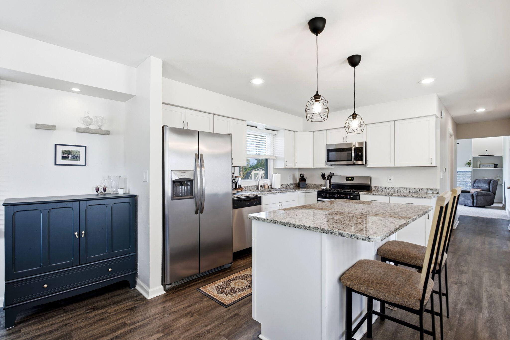 8057 N Cedarburg Rd