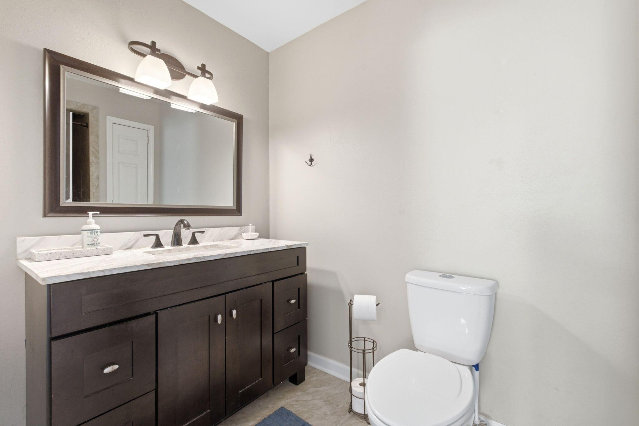 8057 N Cedarburg Rd