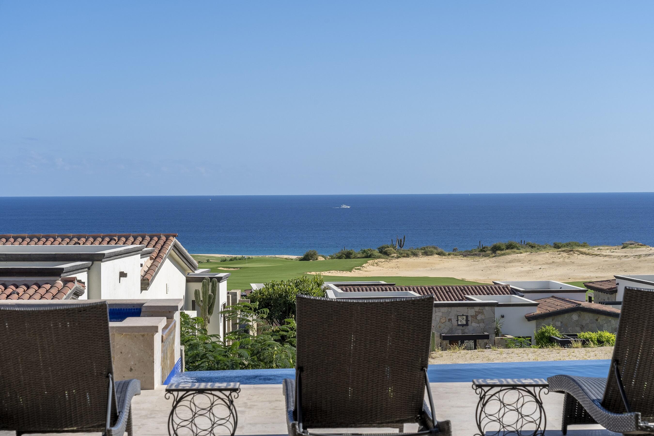 Seaside Angel at Coronado, Quivira