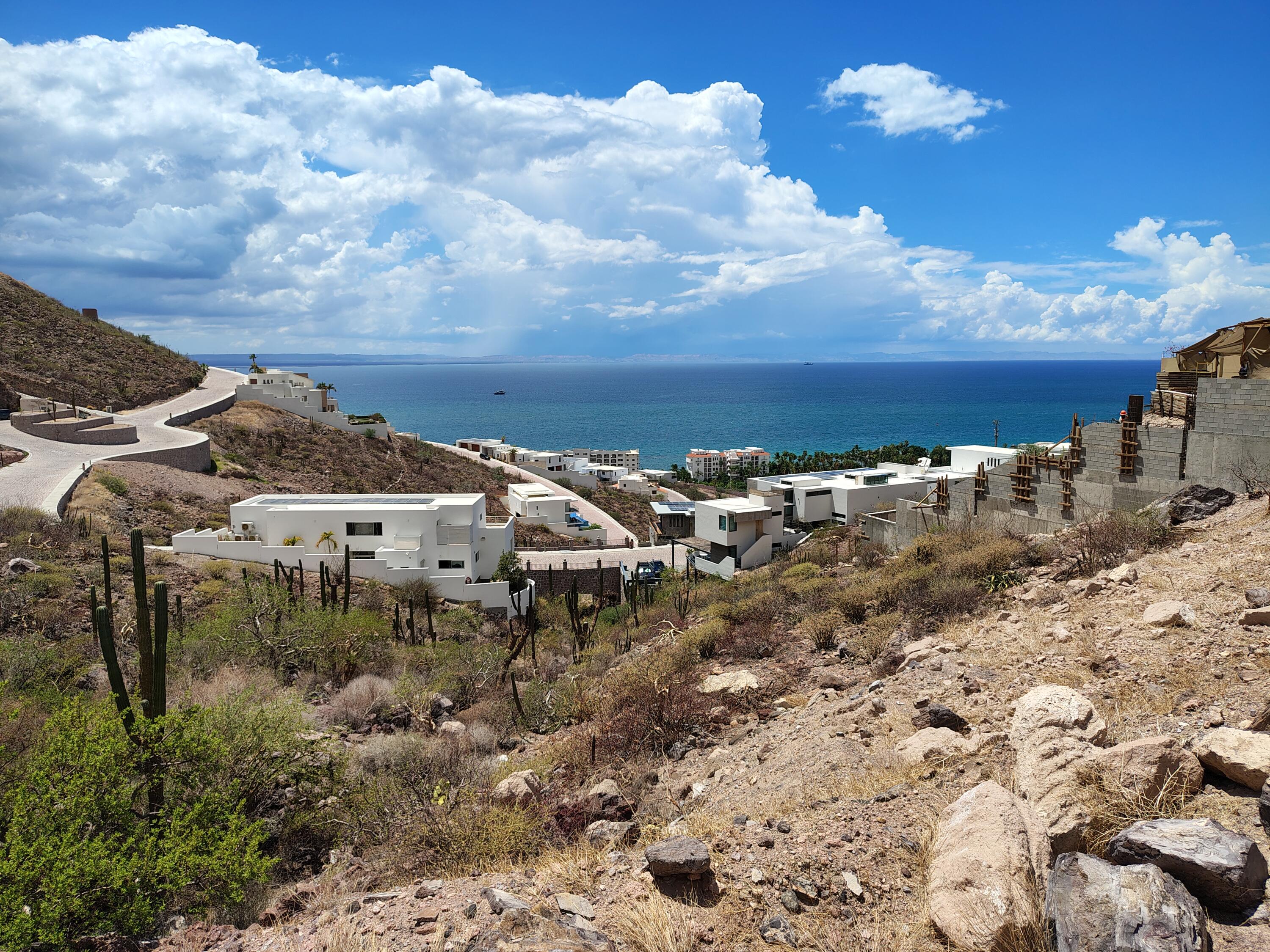 L5M7 Camino del Alabastro, Vista del Mar Pedregal