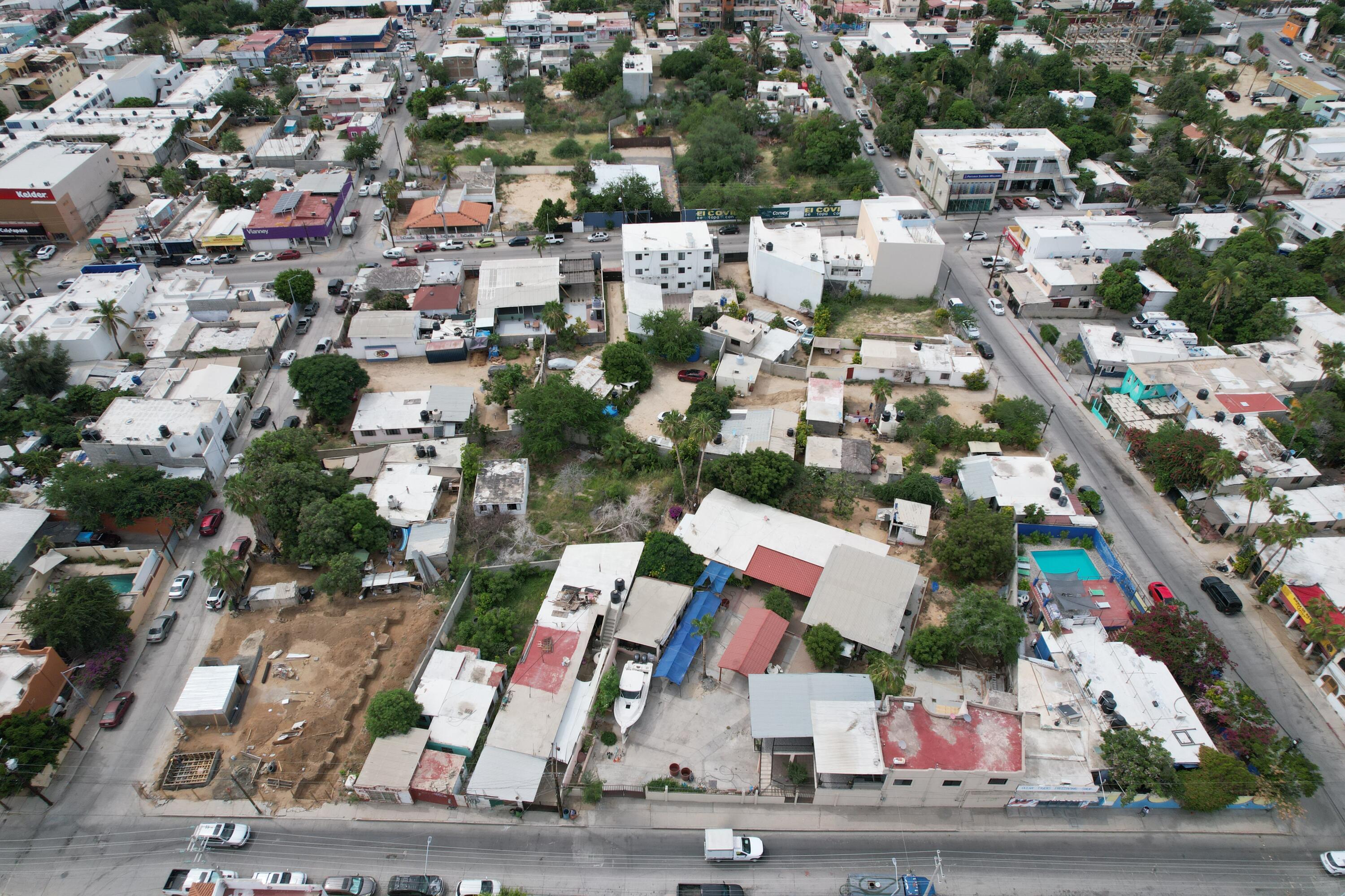 C. Narciso Mendoza, Narciso Mendoza Lot