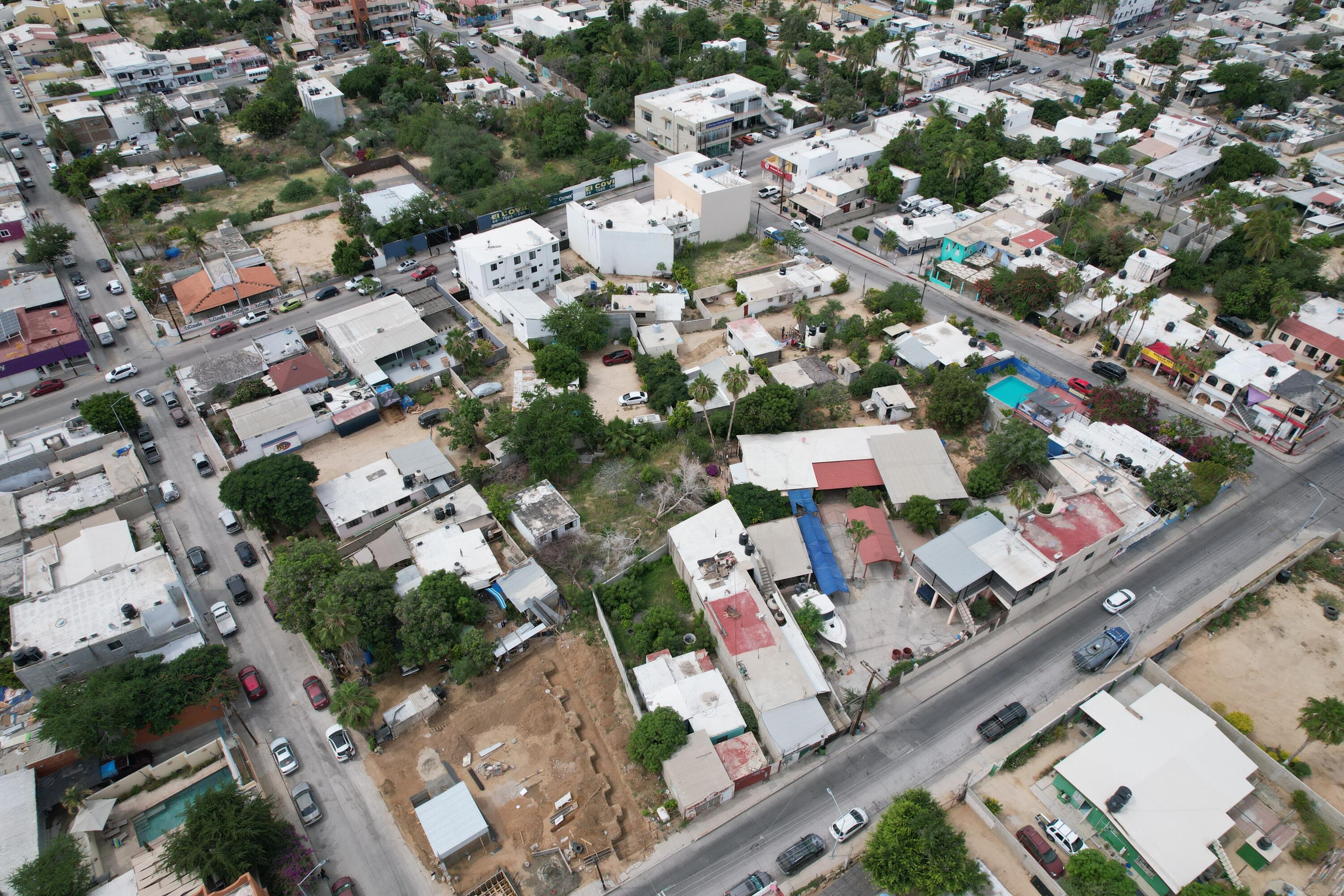 C. Narciso Mendoza, Narciso Mendoza Lot