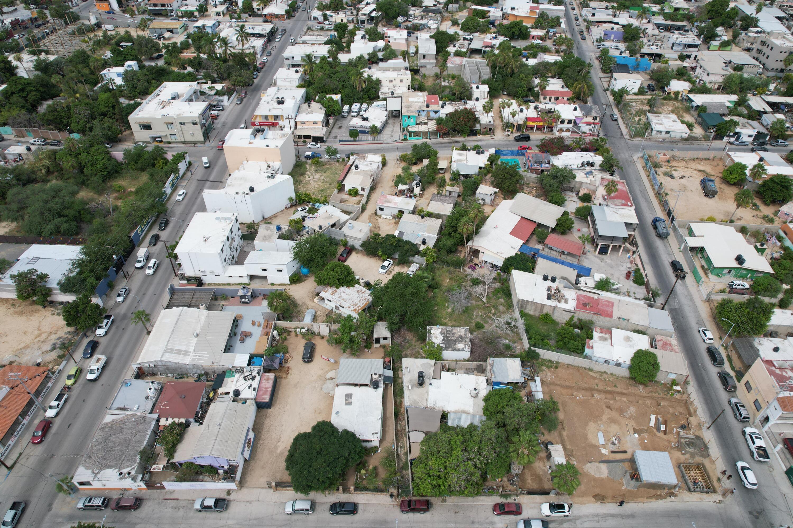 C. Narciso Mendoza, Narciso Mendoza Lot