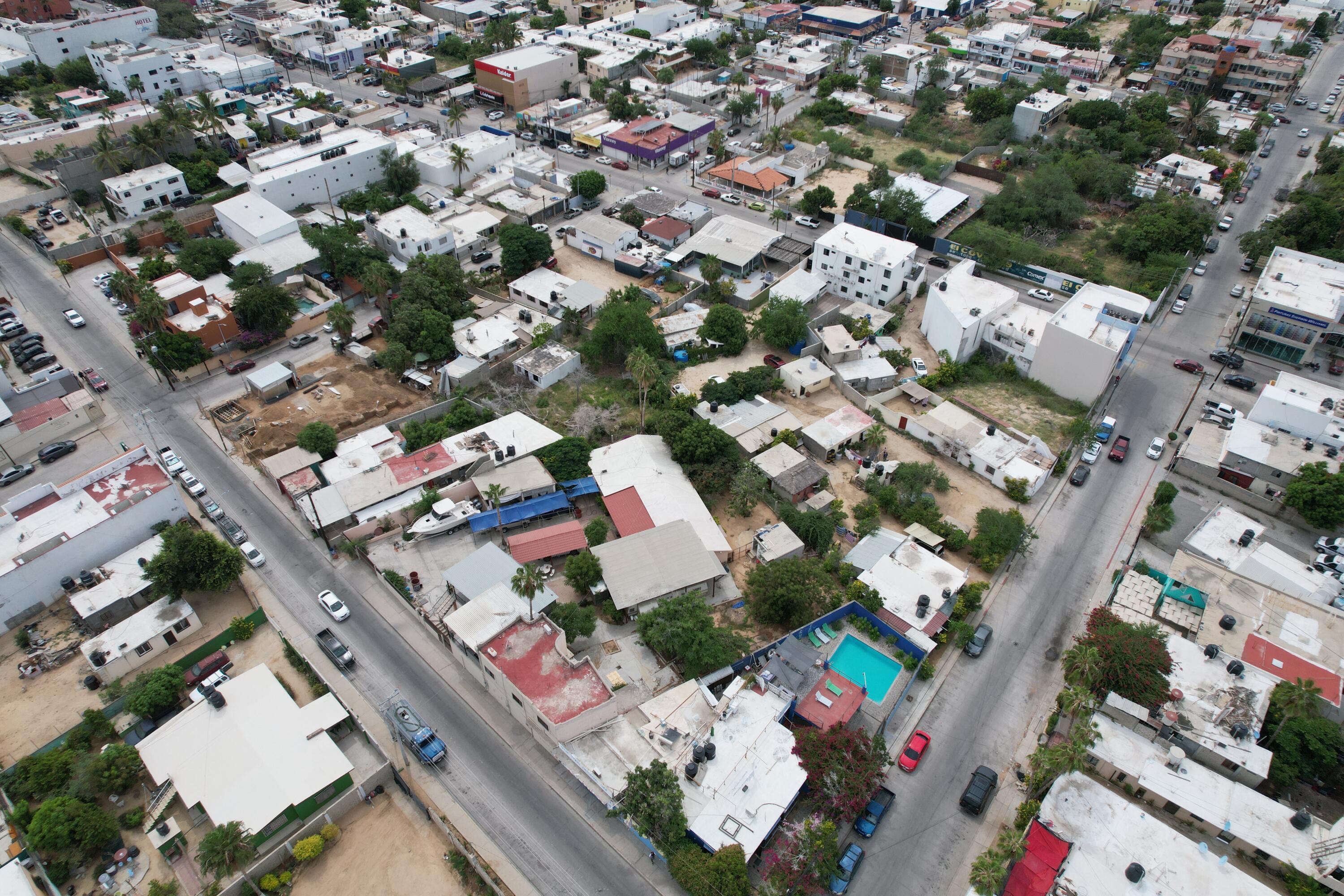 C. Narciso Mendoza, Narciso Mendoza Lot