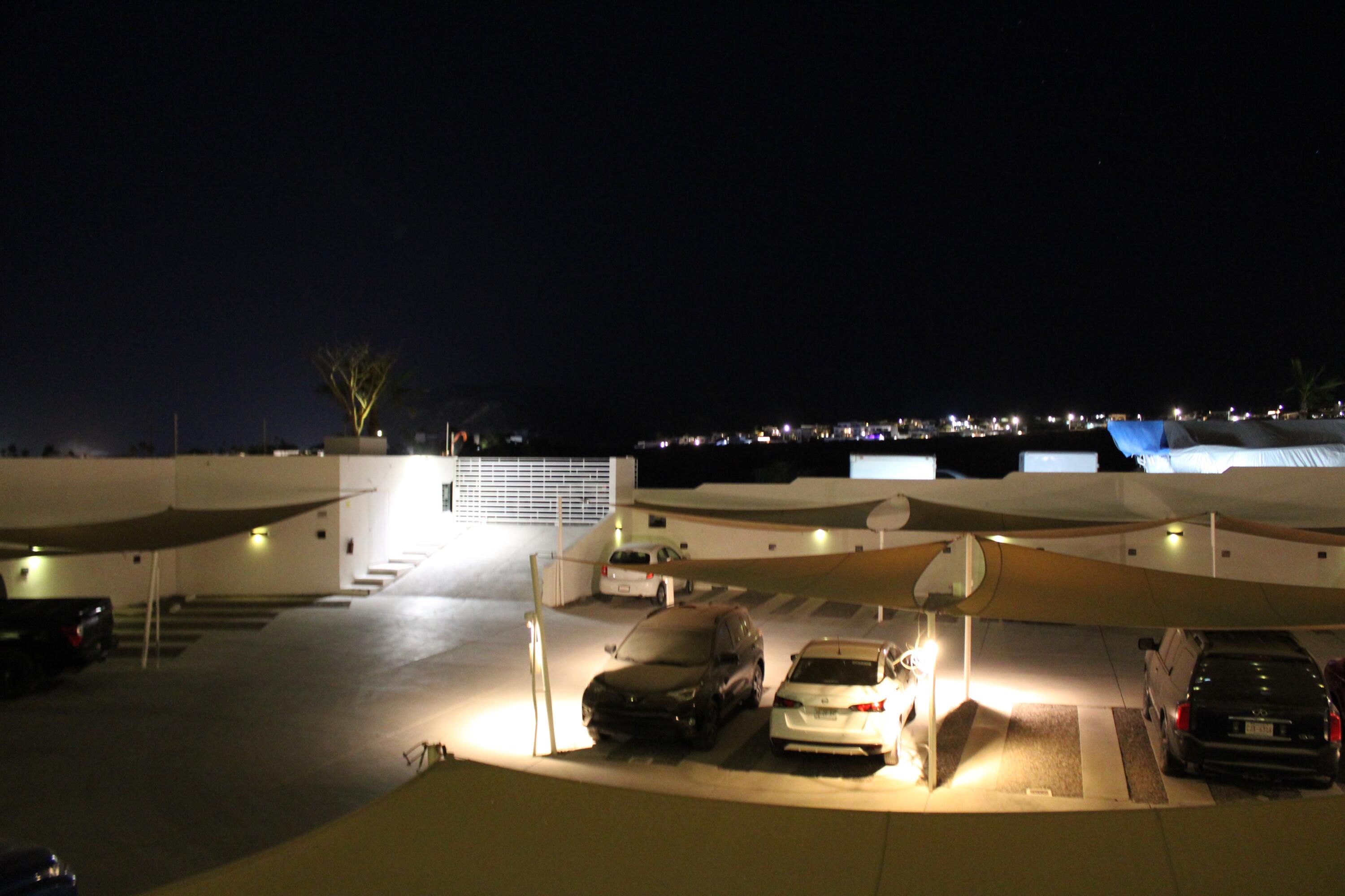 418 Monterrey, Sunset View