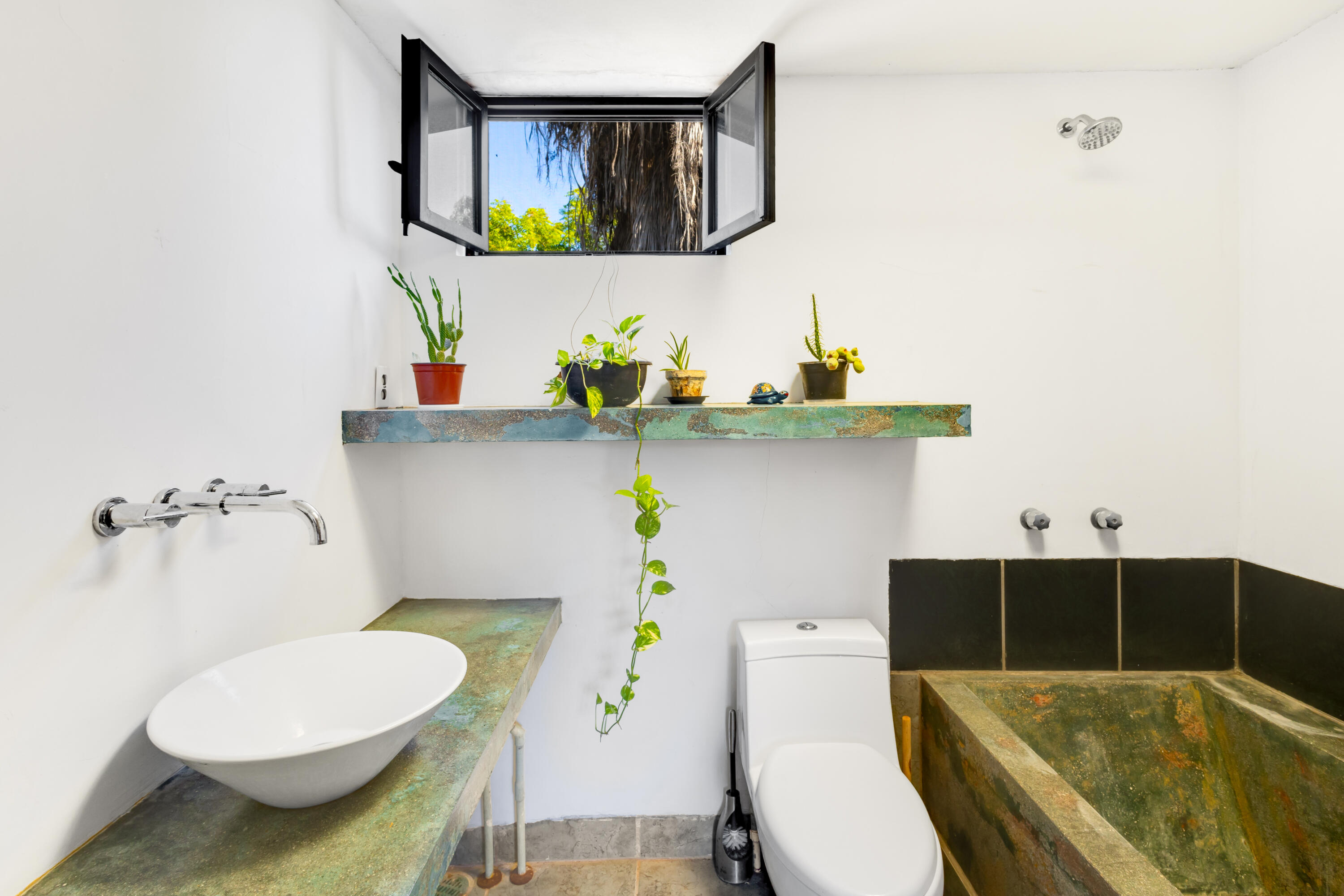 18 Paradise Place and Gardens