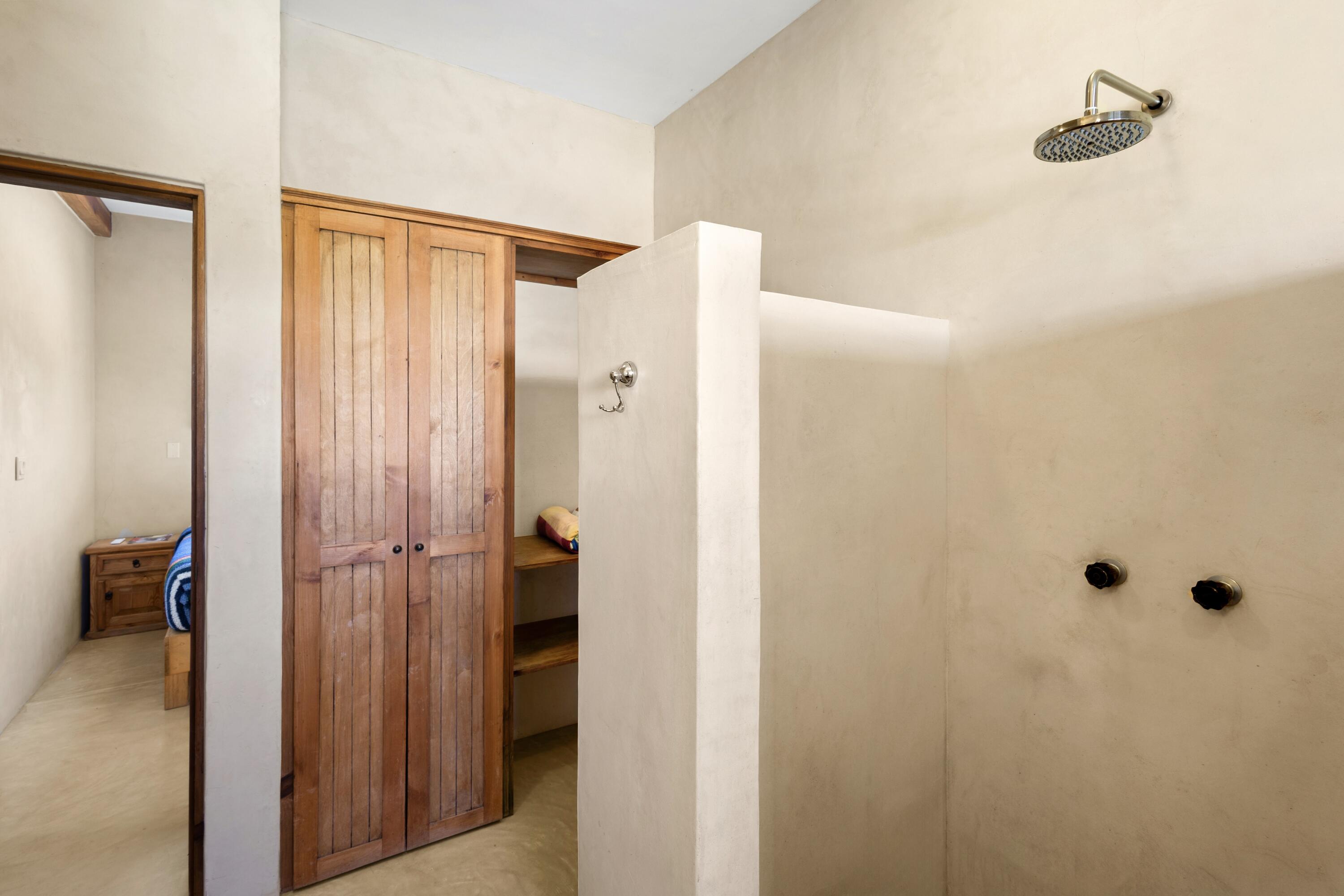 Casita 63, Los Cerritos