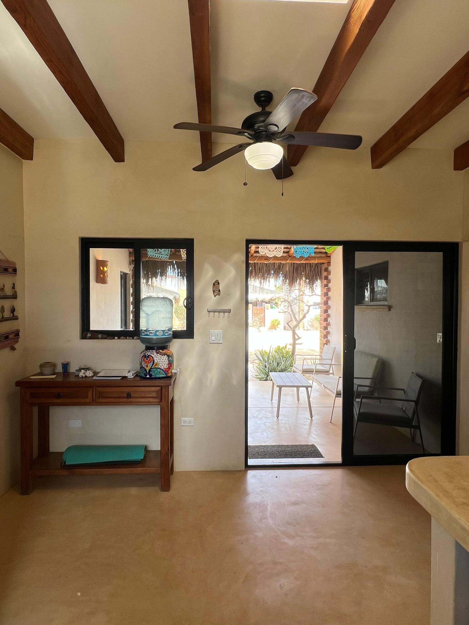 Casita 63, Los Cerritos