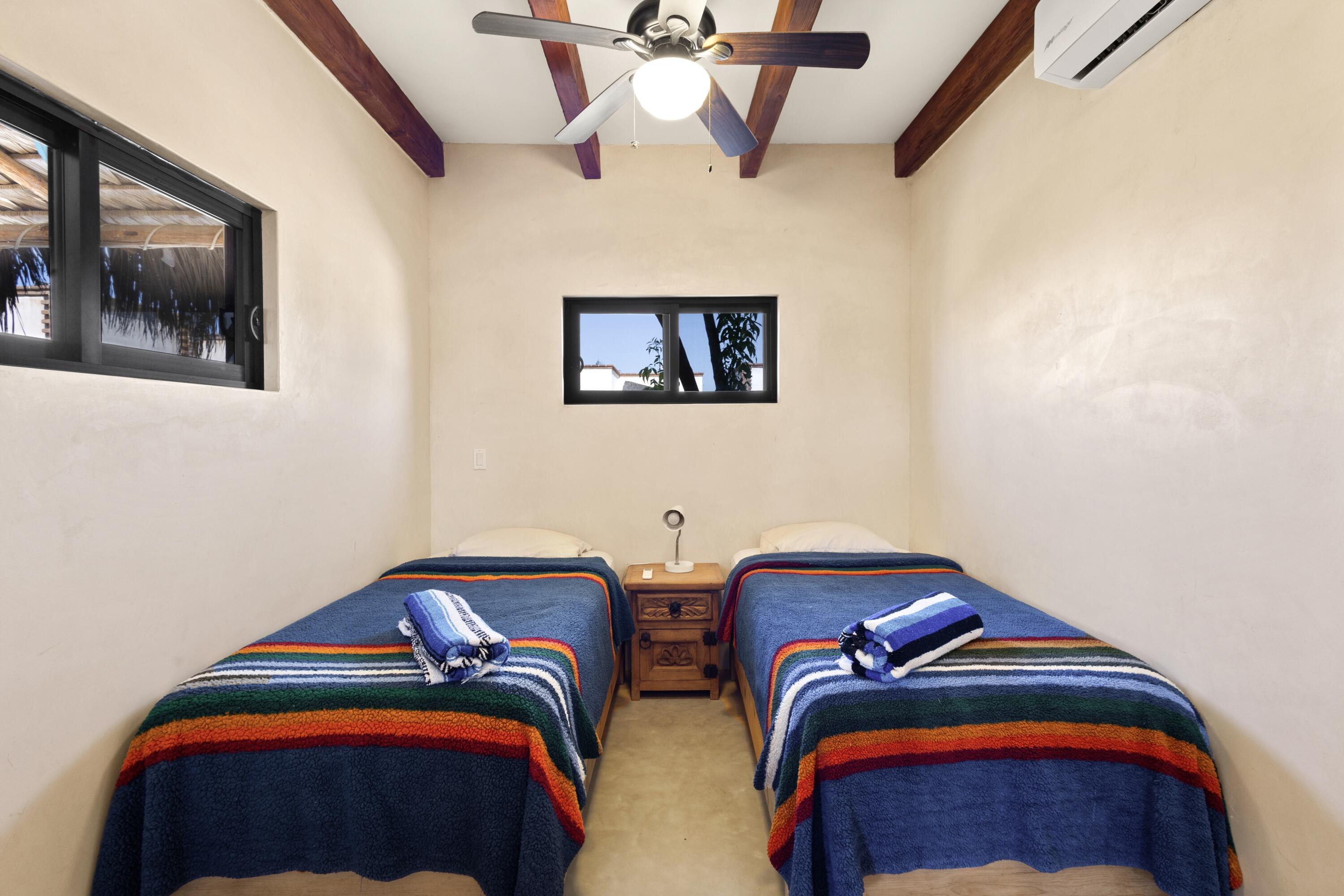 Casita 63, Los Cerritos