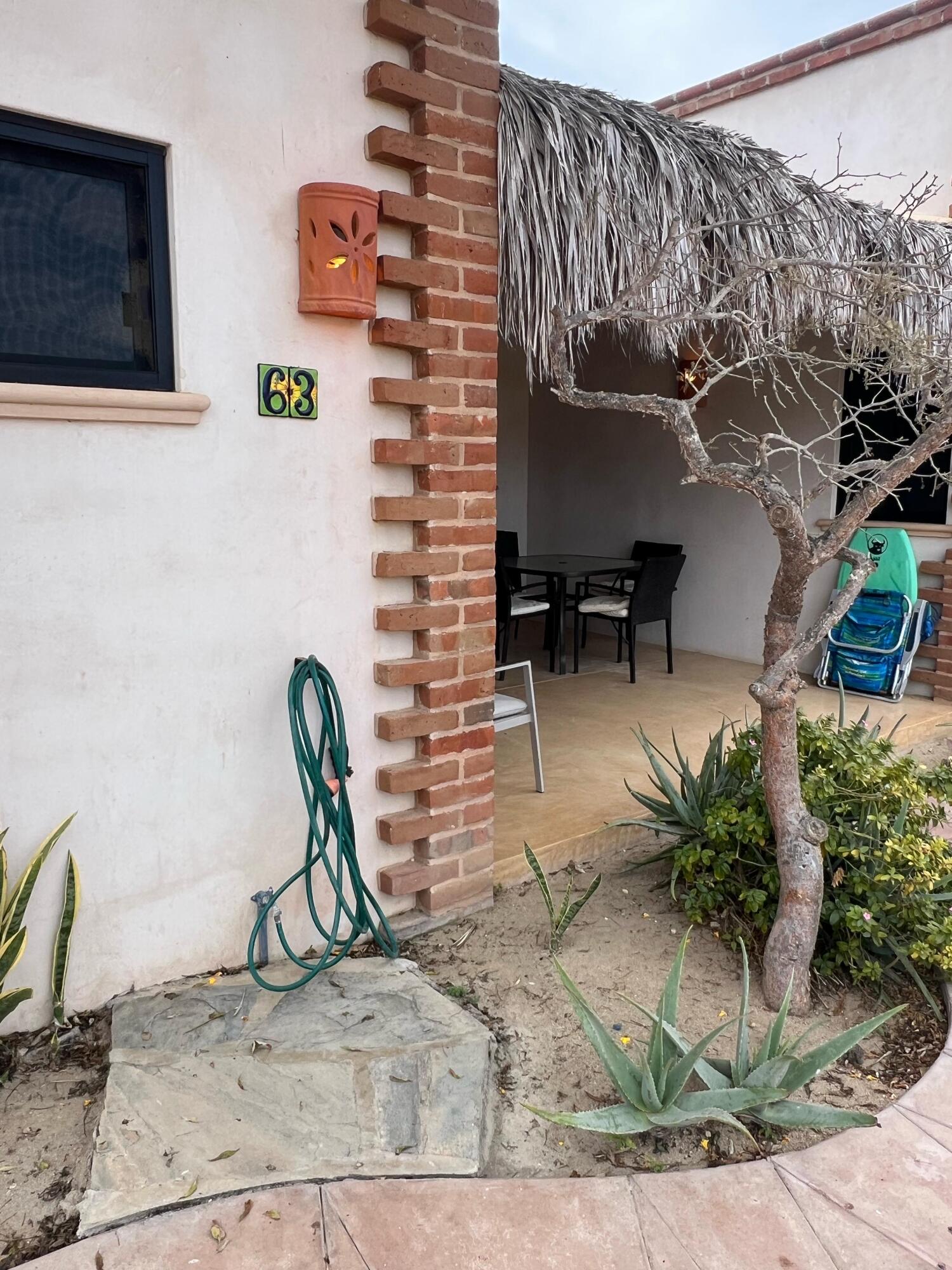Casita 63, Los Cerritos