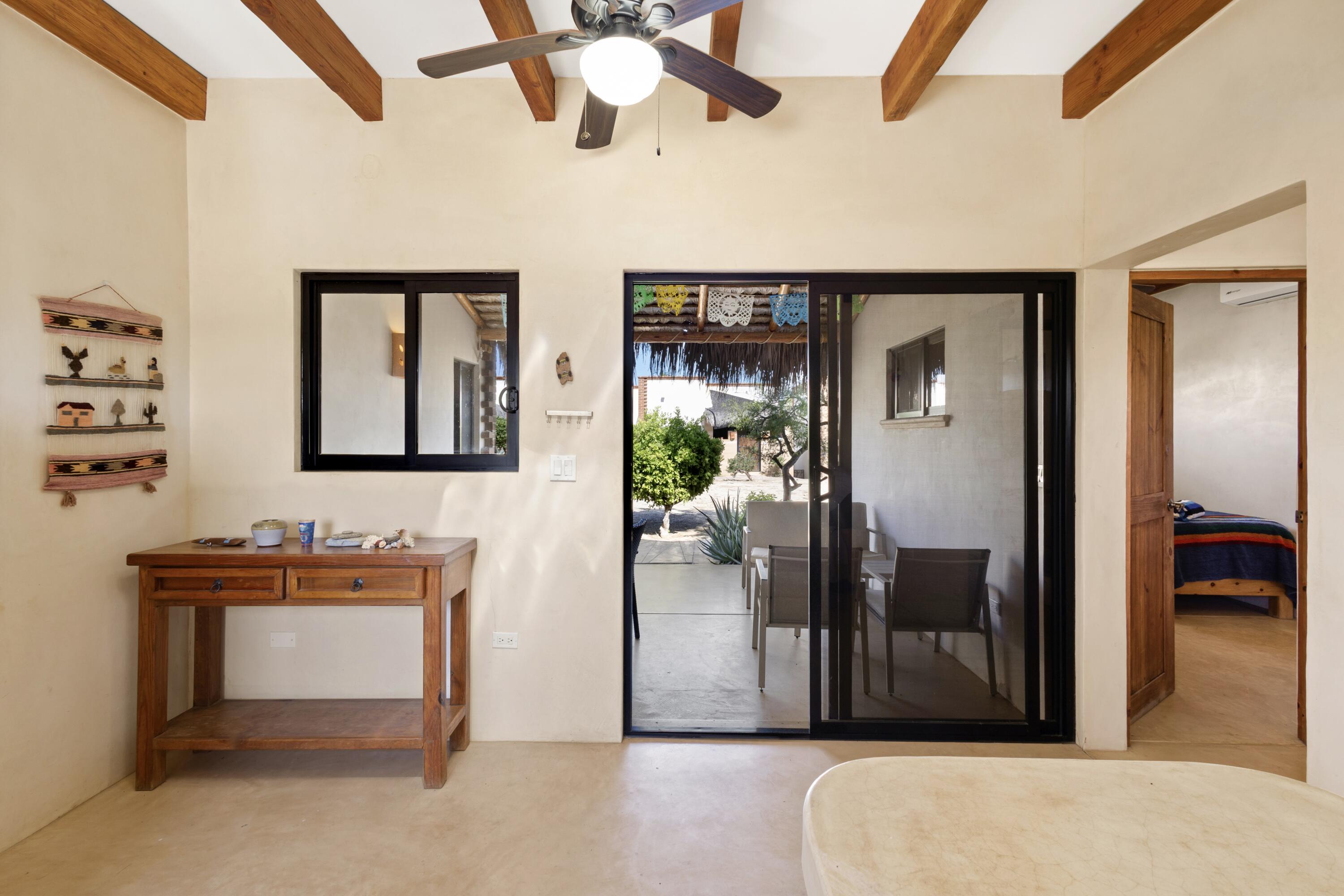 Casita 63, Los Cerritos