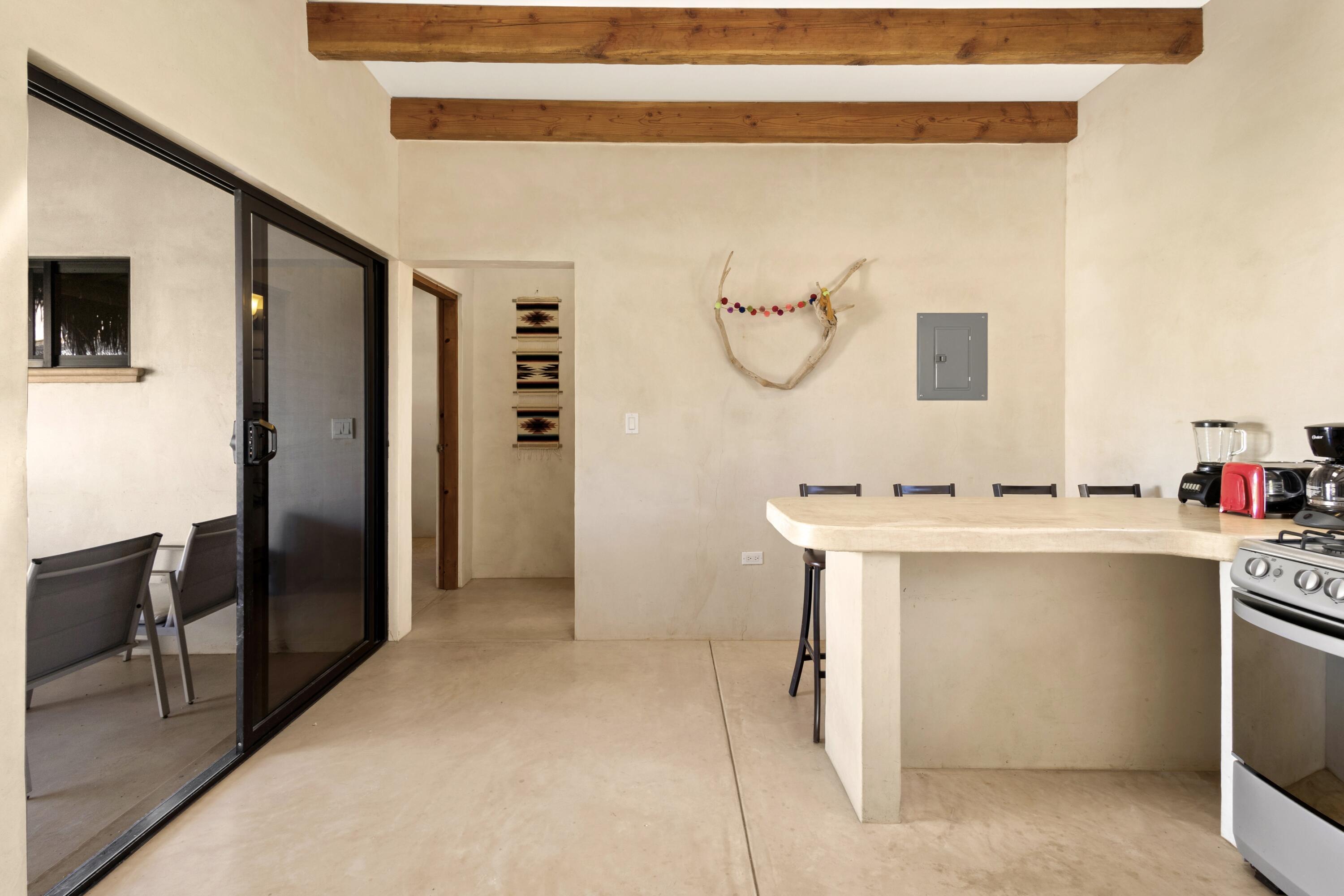 Casita 63, Los Cerritos