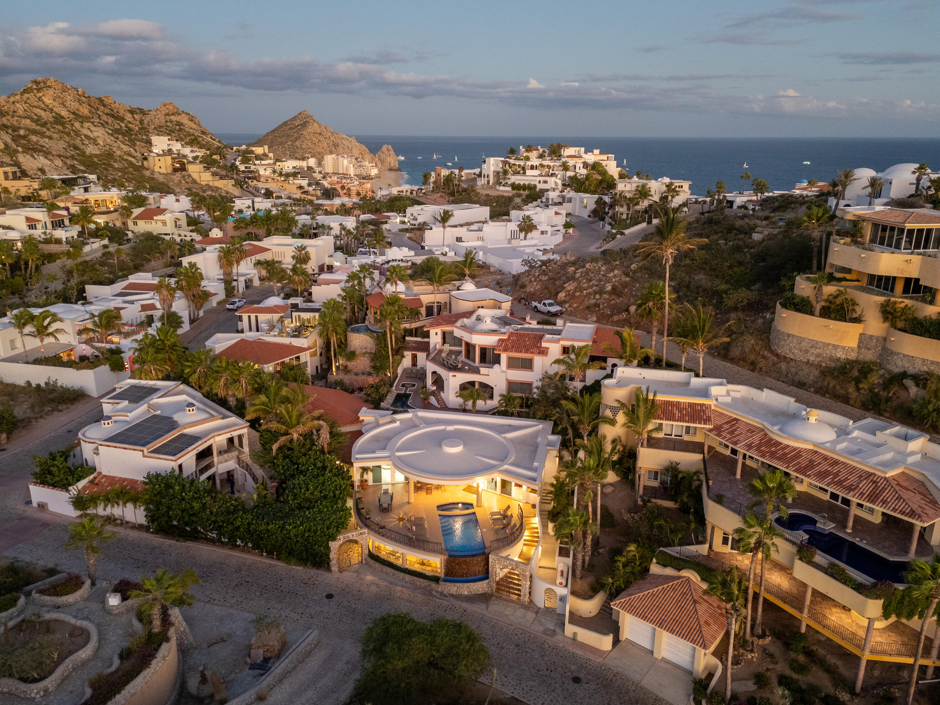 Casa Sol y Luna