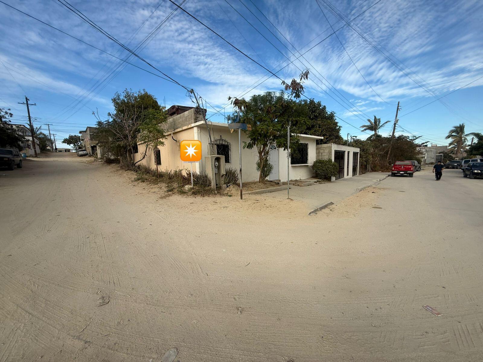 LTE 16 MZA 013 C. PSICOLOGIA, GUAYMIT, CASA LOMAS DE GUAYMITAS