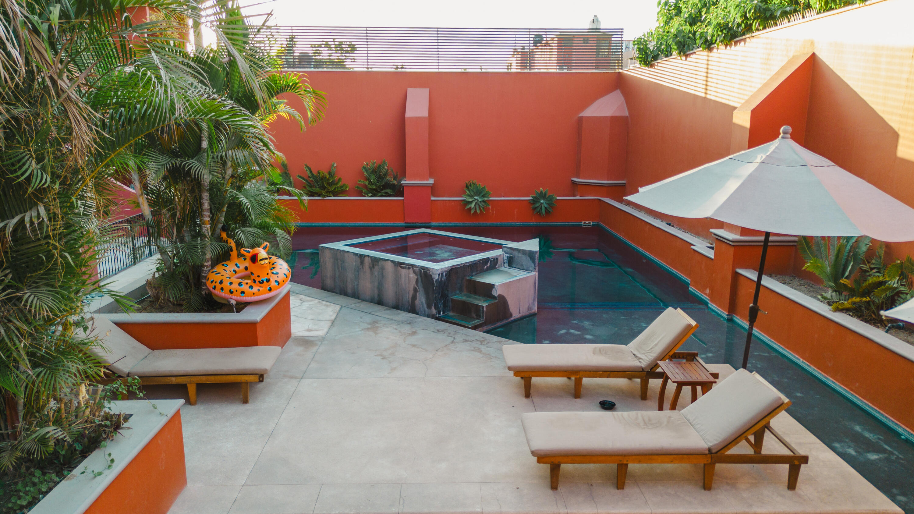 Heroico Colegio Militar, Villas de Todos Santos 210