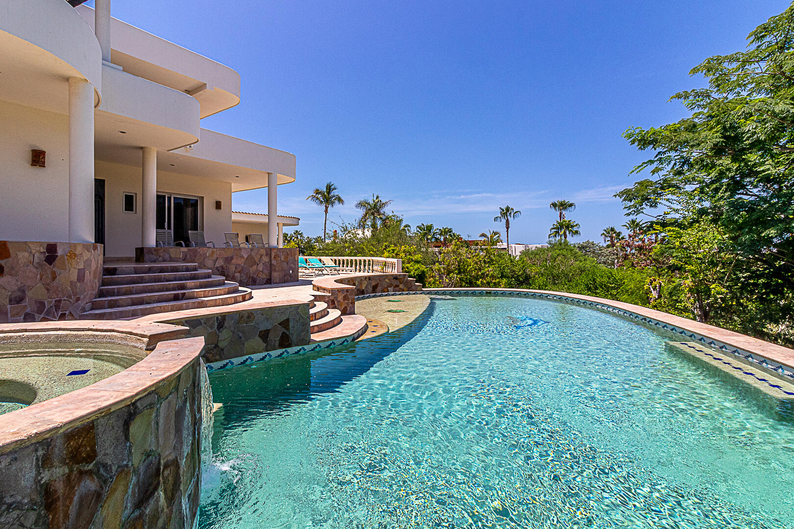 CASA SEA BREEZE