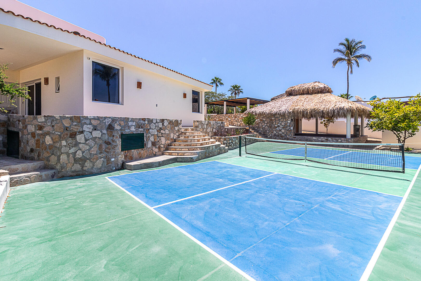 CASA SEA BREEZE