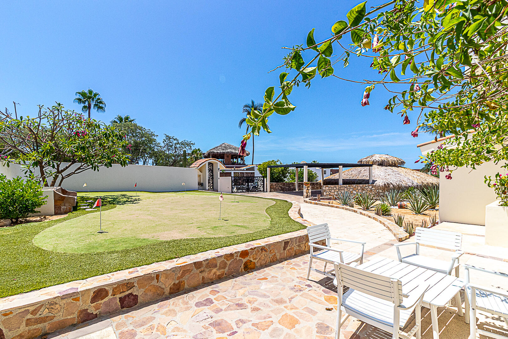 CASA SEA BREEZE