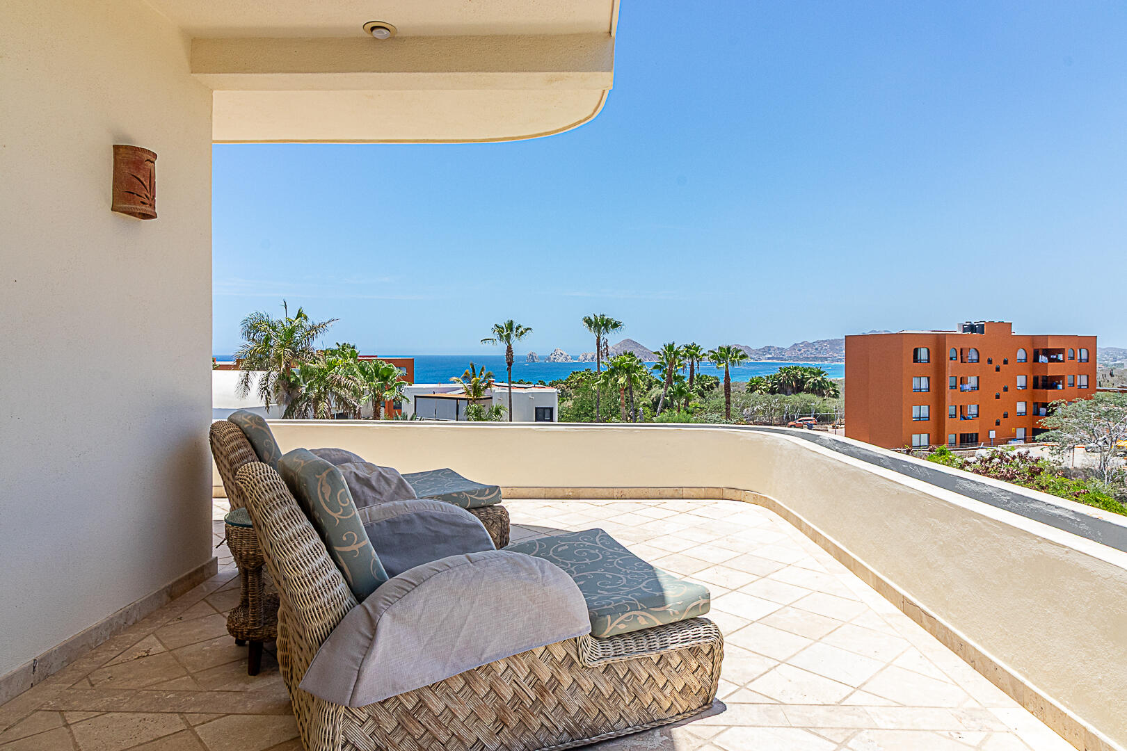 CASA SEA BREEZE