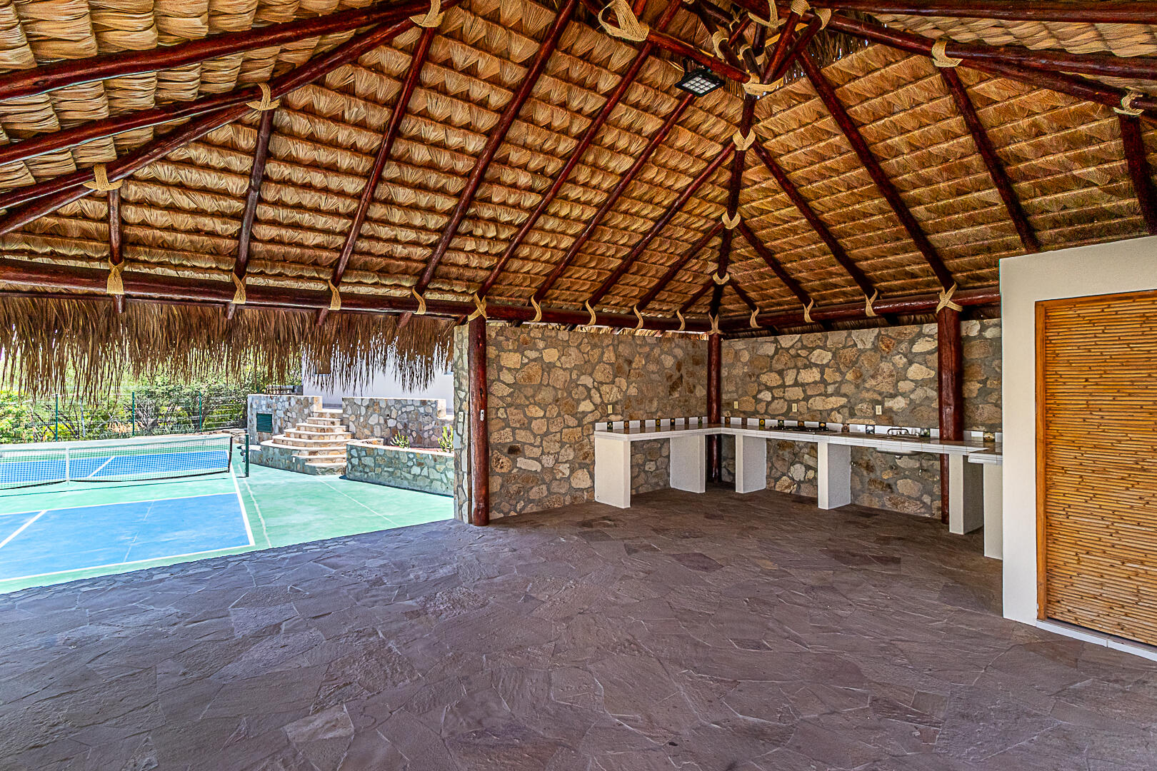 CASA SEA BREEZE