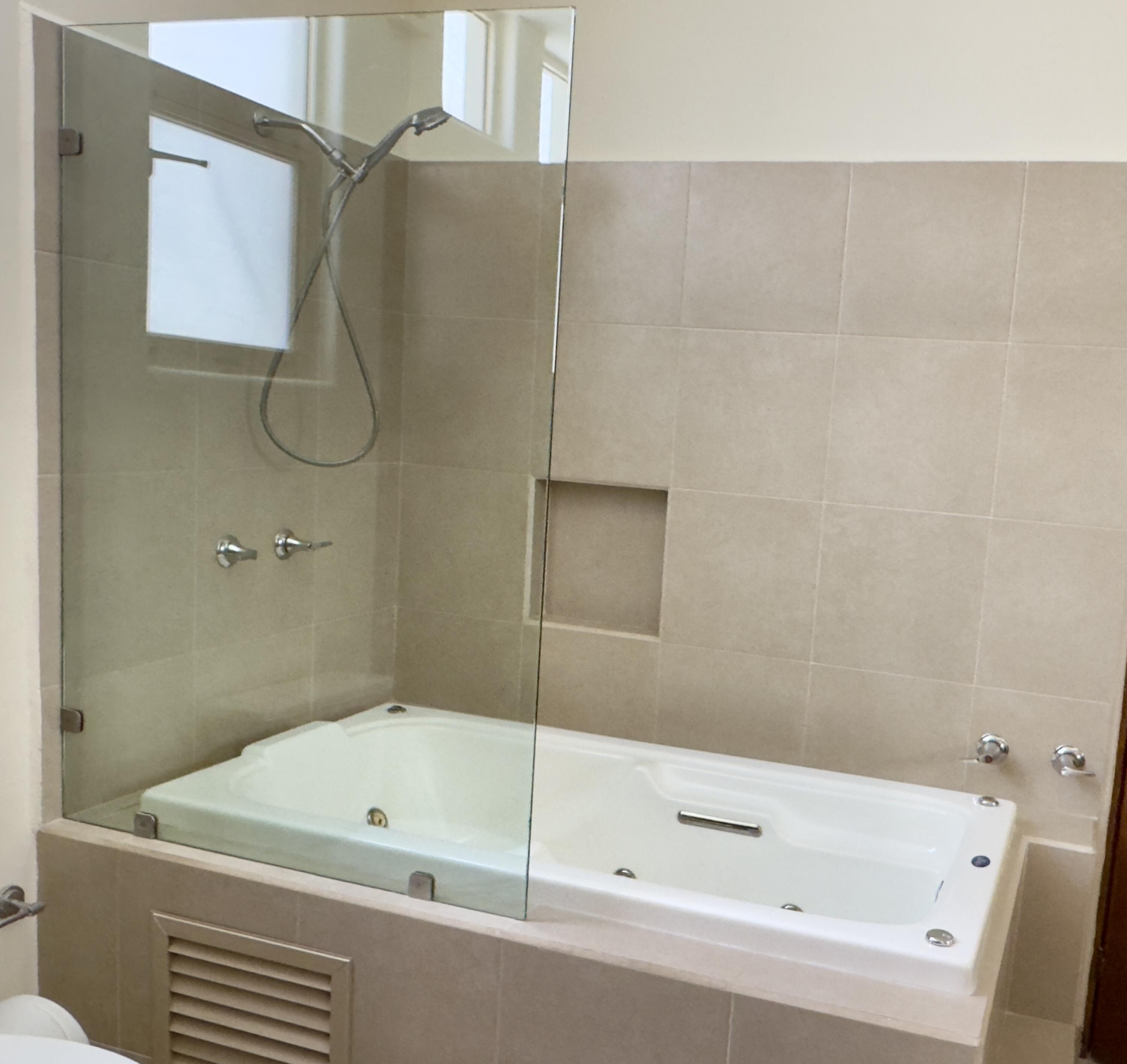1532 ALBATROS, CONDO