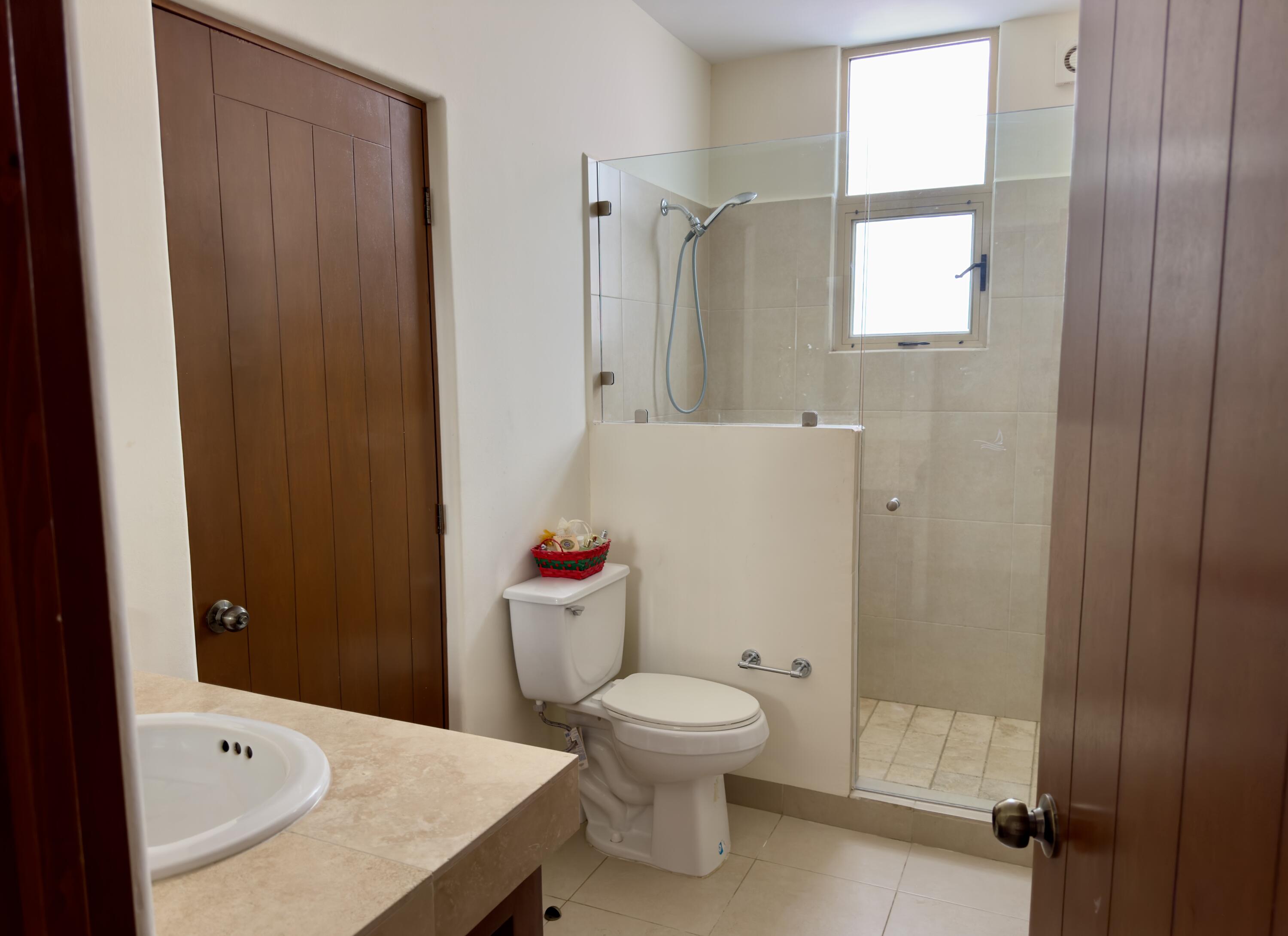 1532 ALBATROS, CONDO