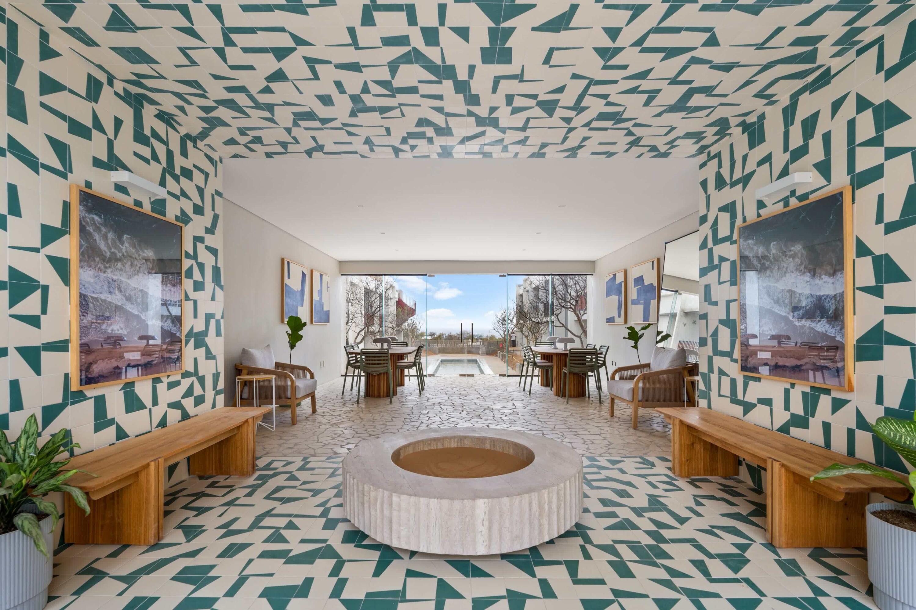 Costa Living, Luna
