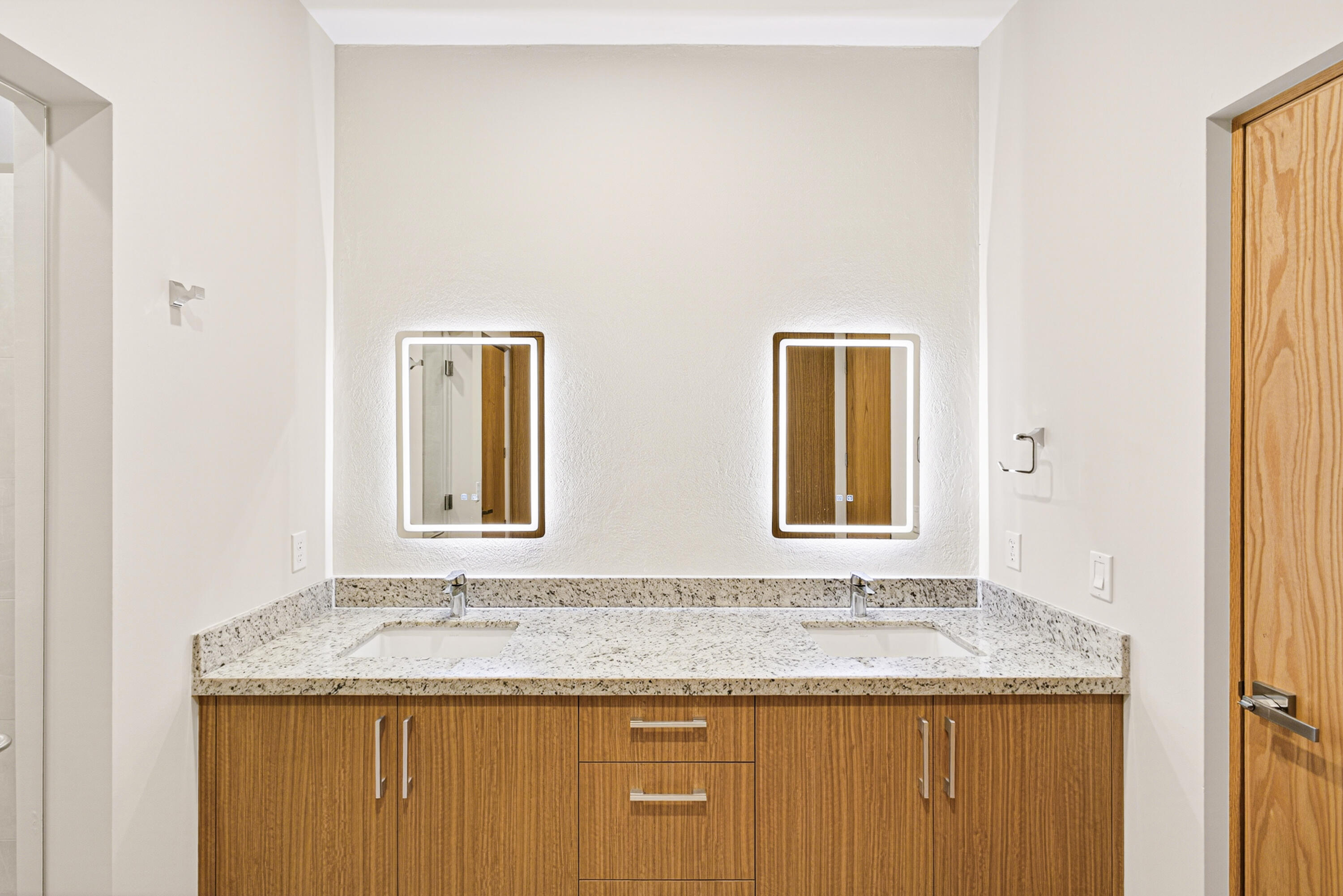 Costa Mare, Condo 1203