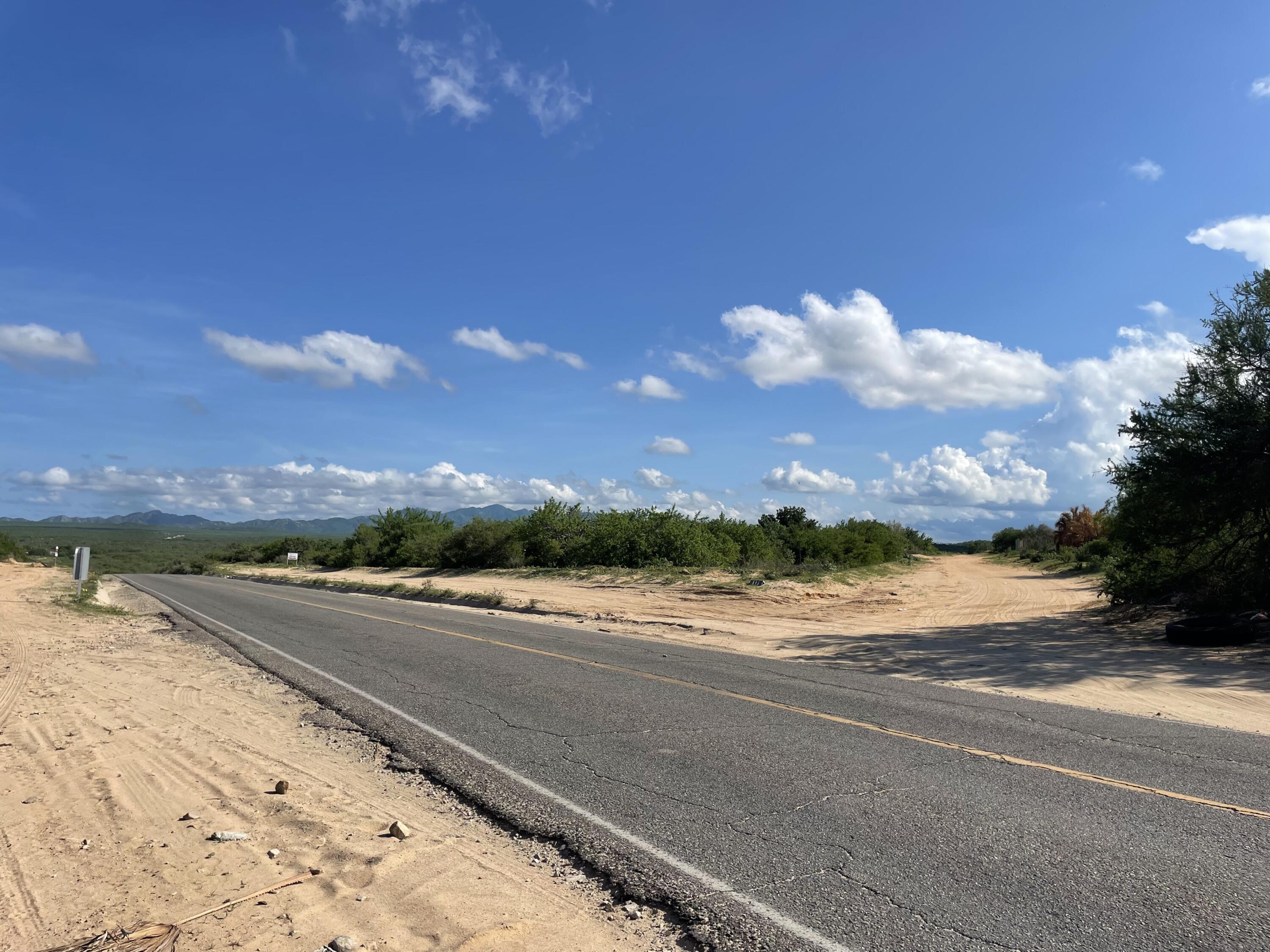 Camino Cabo del Este, Prime Highway Frontage