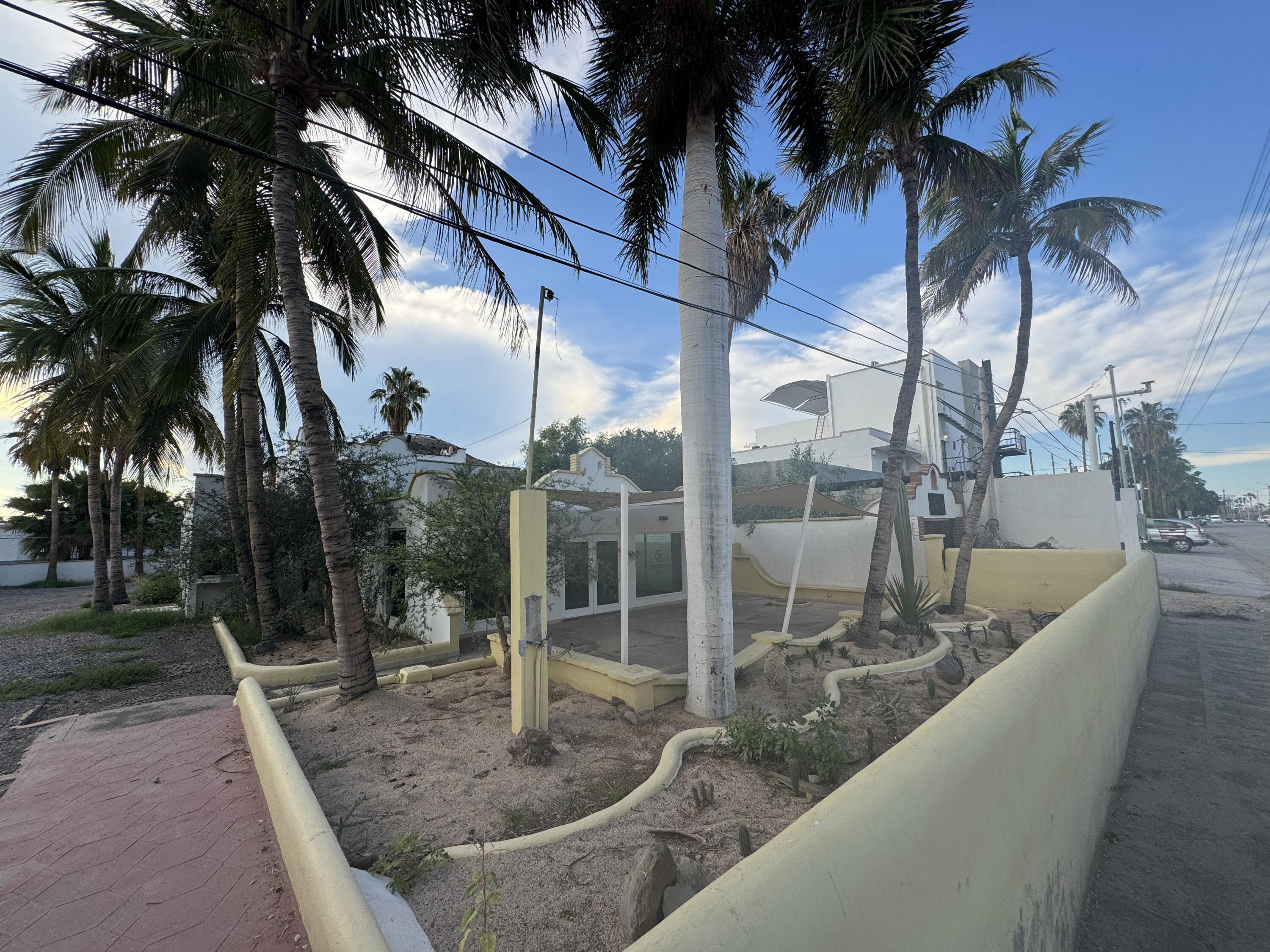 BLVD CONSTITUYENTES HUB